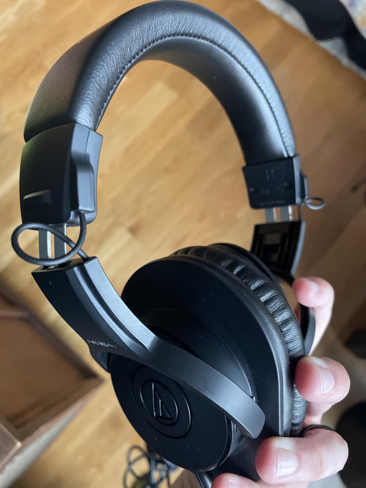 Audio-Technica ATH-M20x Professional Studio Monitor Headphones, Black Customer Review Audio-Technica ATH-M20x Professional Studio Monitor Headphones, Black - Customer Photo 1