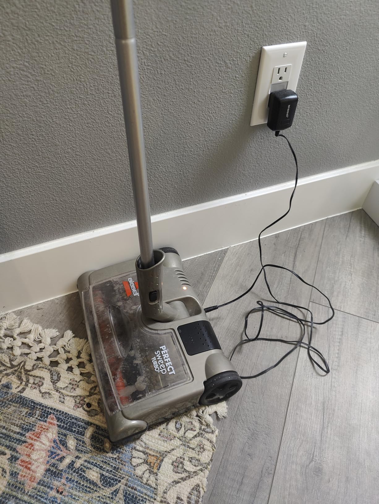 Bissell 28806 Perfect Sweep Turbo, Grey - Customer Photo 2