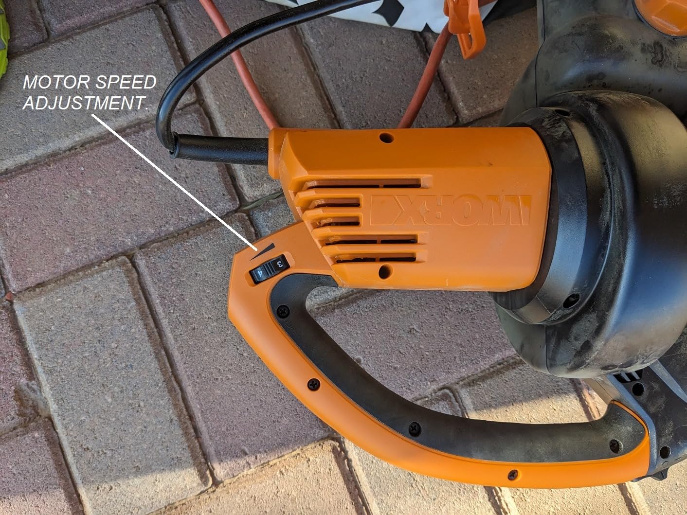 WORX WG509 12 Amp Trivac, 3 in 1 Electric Leaf Blower, Leaf Vacuum & Leaf Mulcher for Lawn Care Customer Review WORX WG509 12 Amp Trivac, 3 in 1 Electric Leaf Blower, Leaf Vacuum & Leaf Mulcher for Lawn Care - Customer Photo 1