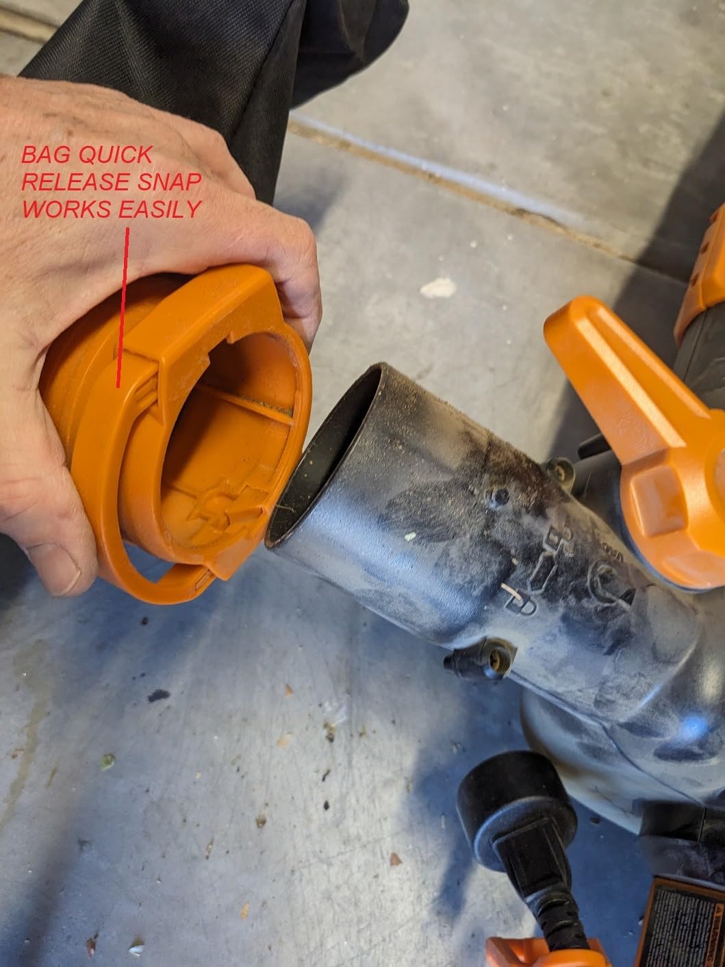 WORX WG509 12 Amp Trivac, 3 in 1 Electric Leaf Blower, Leaf Vacuum & Leaf Mulcher for Lawn Care Customer Review WORX WG509 12 Amp Trivac, 3 in 1 Electric Leaf Blower, Leaf Vacuum & Leaf Mulcher for Lawn Care - Customer Photo 2