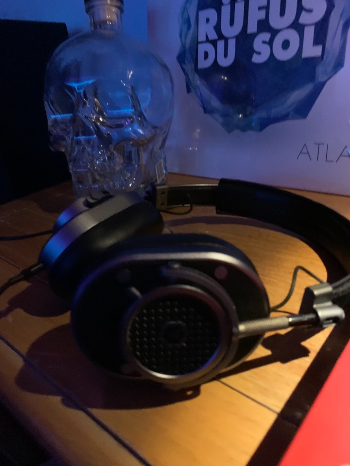 MH40 Over-Ear Headphones with Wire - Noise Isolating with Mic Recording Studio Headphones with Superior Sound Customer Review MH40 Over-Ear Headphones with Wire - Noise Isolating with Mic Recording Studio Headphones with Superior Sound - Customer Photo 1