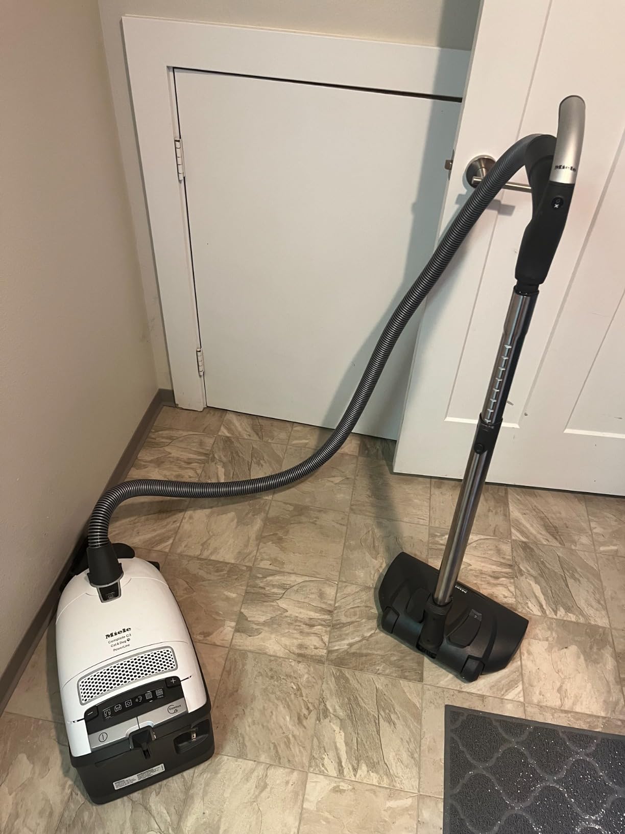 Miele Complete C3 Cat & Dog Canister Vacuum, Model Number: 10014520 - Customer Photo 1