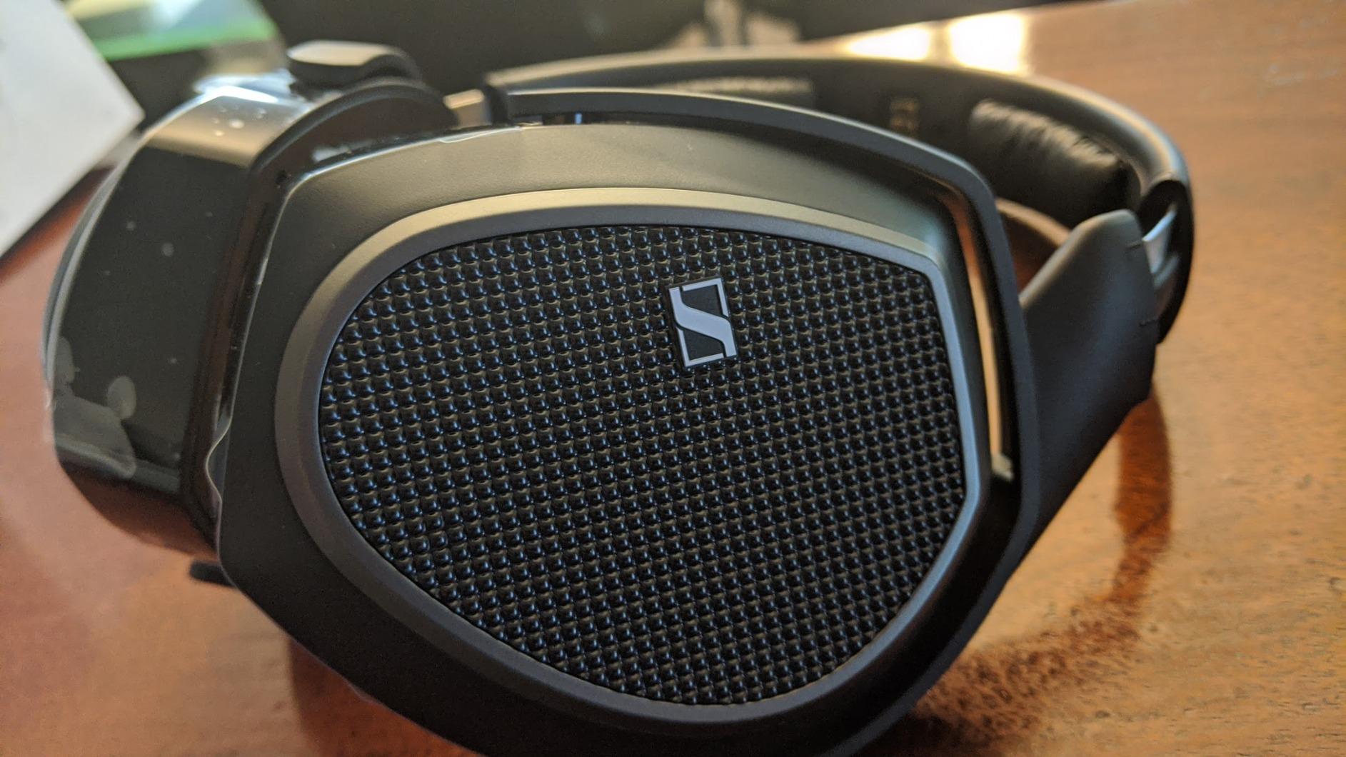 Sennheiser RS 175 RF Wireless Headphone System - Customer Photo 1