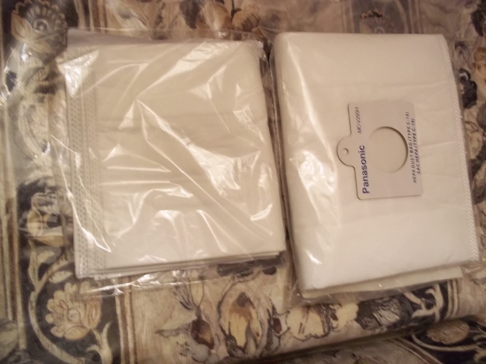 Panasonic MC-V295H Type C-19 Canister HEPA Vacuum Bag, Pack of 4 Customer Review Panasonic MC-V295H Type C-19 Canister HEPA Vacuum Bag, Pack of 4 - Customer Photo 3