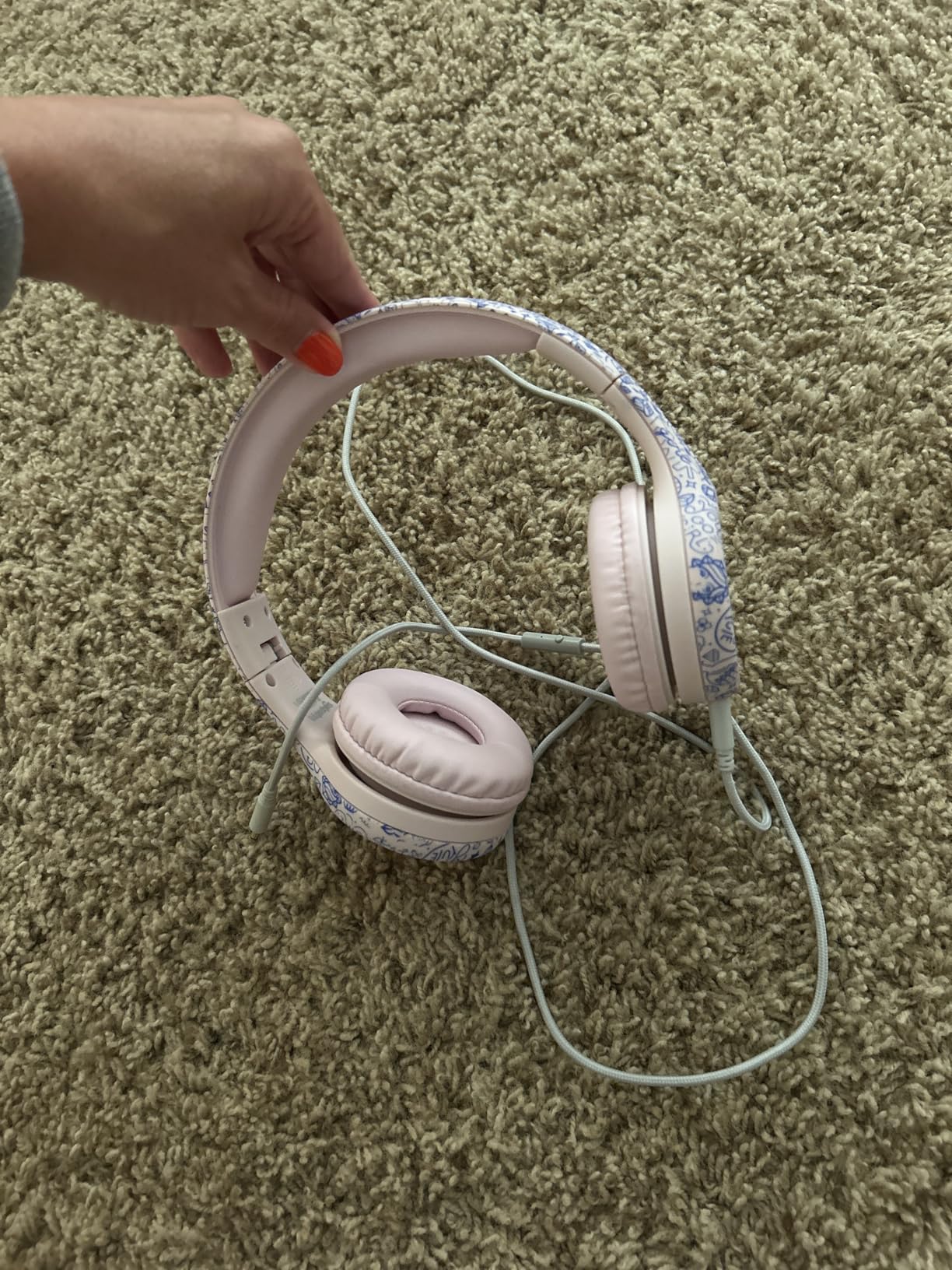 LilGadgets Connect+ Pro Kids Headphones for School - Blue Over-Ear, Wired, Volume-Limiting - Kids Wired Headphones with Microphone, Passive Noise Reduction & SharePort for Shared Listening Customer Review LilGadgets Connect+ Pro Kids Headphones for School - Blue Over-Ear, Wired, Volume-Limiting - Kids Wired Headphones with Microphone, Passive Noise Reduction & SharePort for Shared Listening - Customer Photo 1