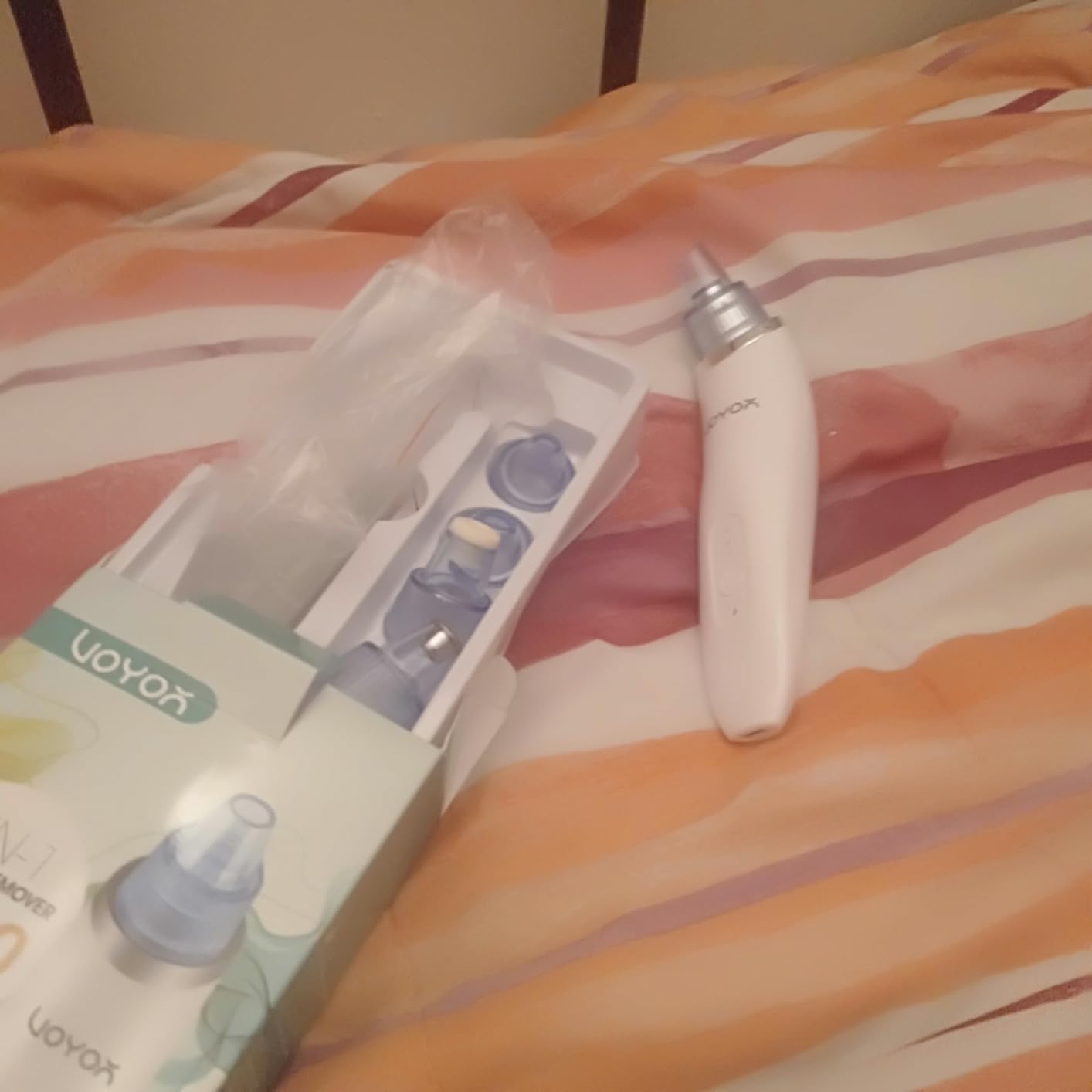 VOYOR Blackhead Remover Pore Vacuum - Electric Face Vacuum Pore Cleaner Acne White Heads Removal with 6 Suction Heads (BR410) - Customer Photo 2