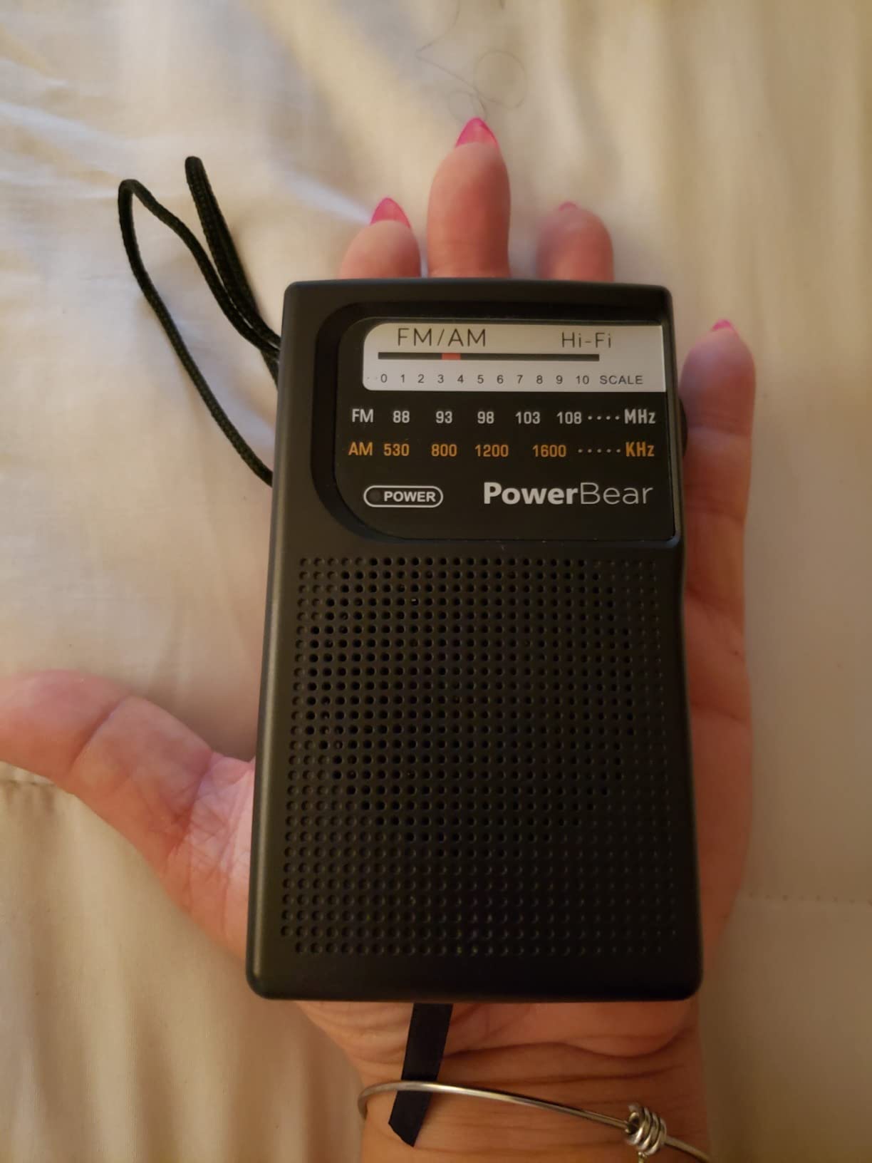 PowerBear Portable Radio | AM/FM, 2AA Battery Operated with Long Range Reception for Indoor, Outdoor & Emergency Use | Radio with Speaker & Headphone Jack (Black) Customer Review PowerBear Portable Radio | AM/FM, 2AA Battery Operated with Long Range Reception for Indoor, Outdoor & Emergency Use | Radio with Speaker & Headphone Jack (Black) - Customer Photo 3