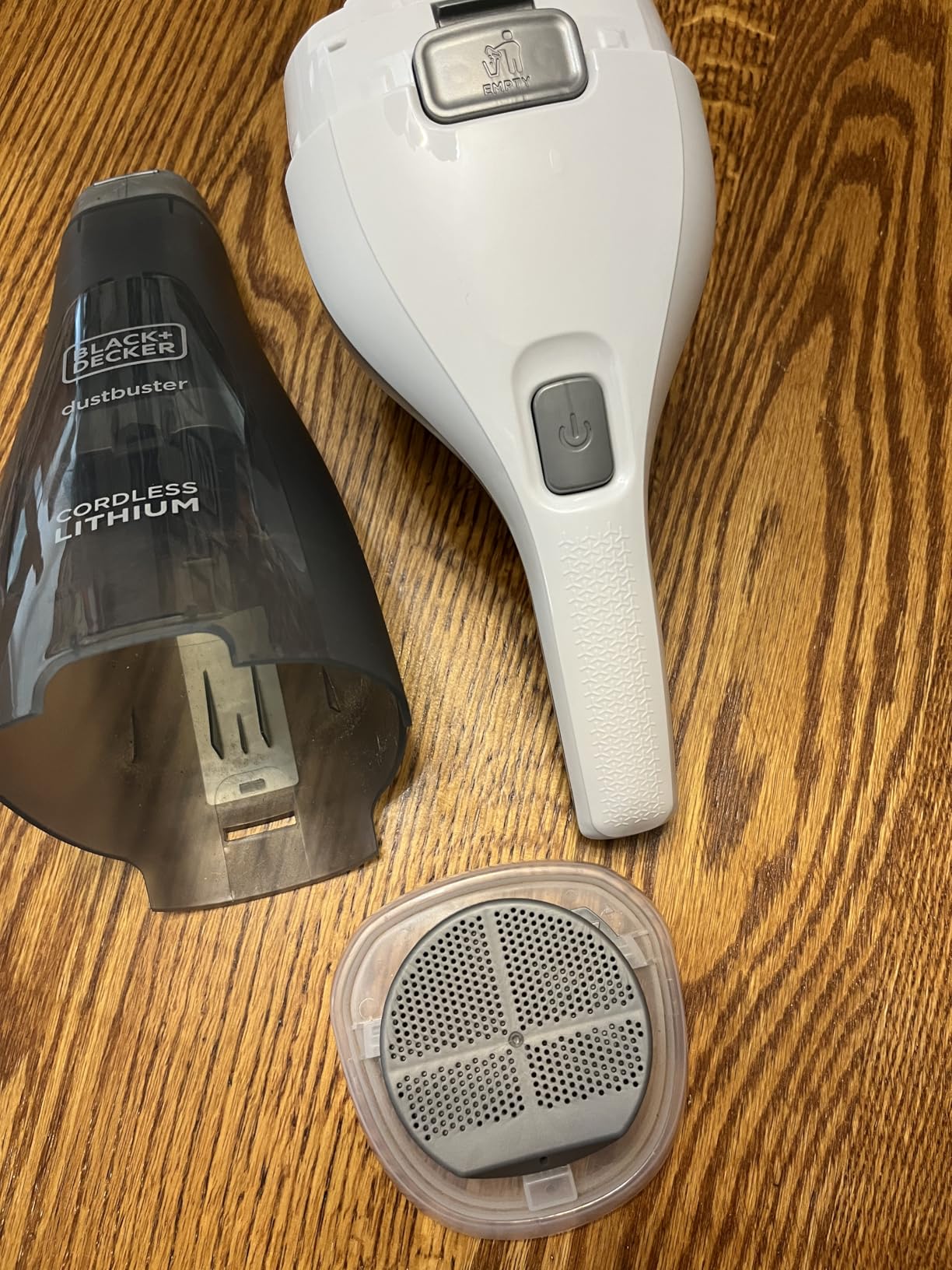BLACK+DECKER dustbuster QuickClean Cordless Handheld Vacuum, Car Vacuum Portable (HNVC215B10) Customer Review BLACK+DECKER dustbuster QuickClean Cordless Handheld Vacuum, Car Vacuum Portable (HNVC215B10) - Customer Photo 1