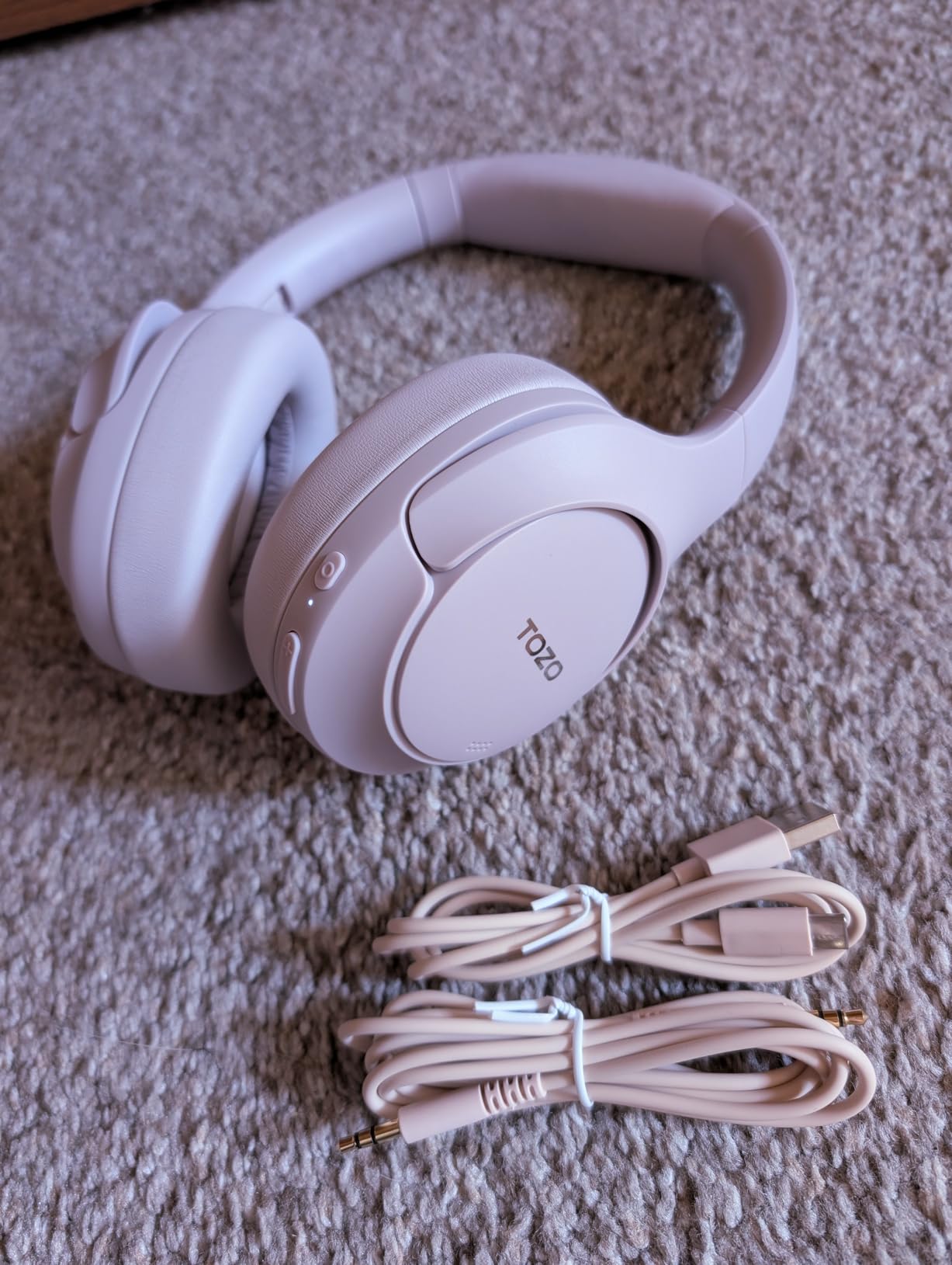 TOZO HT2 Hybrid Active Noise Cancelling Headphones, Wireless Over Ear Bluetooth Headset, 60H Playtime, Hi-Res Audio Custom EQ via App Deep Bass Comfort Fit Ear Cups, for Home Office Travel Black Customer Review TOZO HT2 Hybrid Active Noise Cancelling Headphones, Wireless Over Ear Bluetooth Headset, 60H Playtime, Hi-Res Audio Custom EQ via App Deep Bass Comfort Fit Ear Cups, for Home Office Travel Black - Customer Photo 1