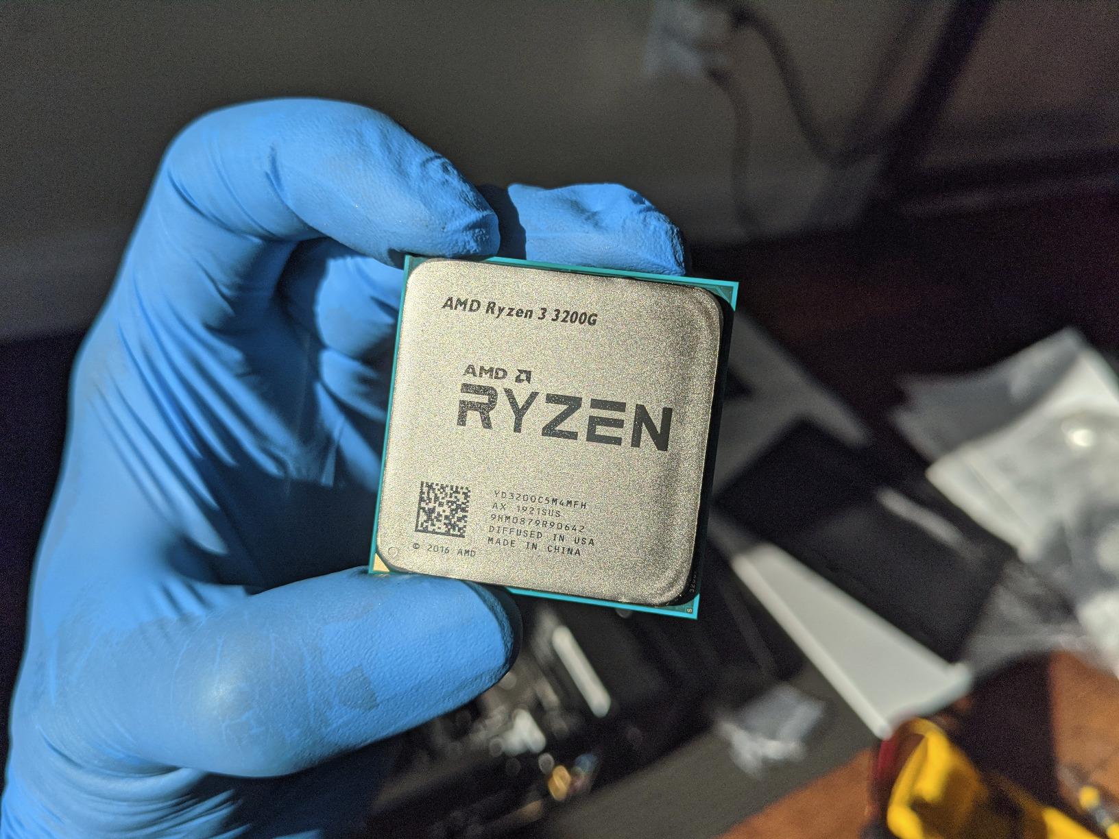 AMD Ryzen 3 3200G 4-Core Unlocked Desktop Processor with Radeon Graphics Customer Review AMD Ryzen 3 3200G 4-Core Unlocked Desktop Processor with Radeon Graphics - Customer Photo 1