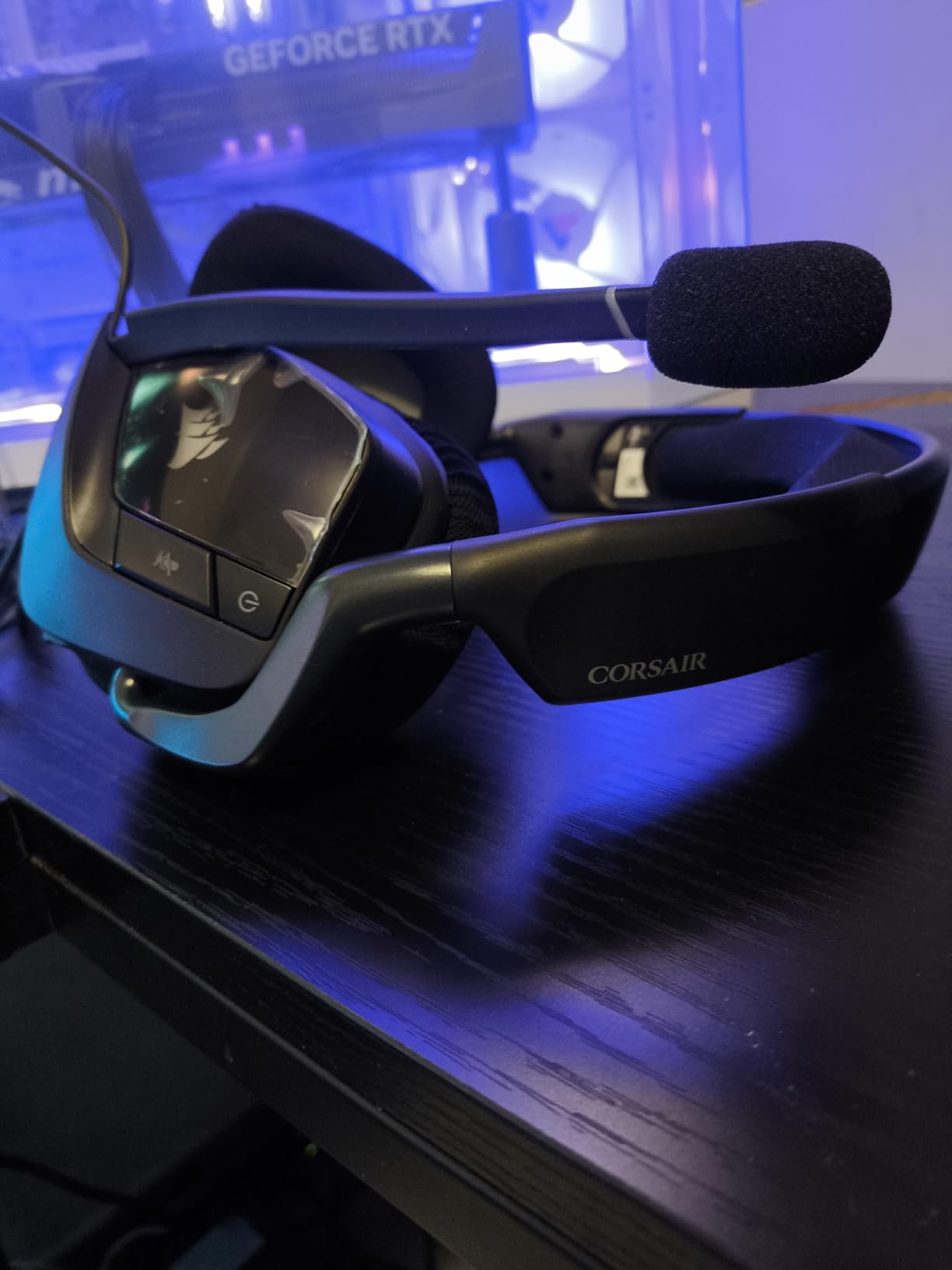 CORSAIR VOID RGB ELITE Wireless Gaming Headset – 7.1 Surround Sound – Omni-Directional Microphone - Customer Photo 1