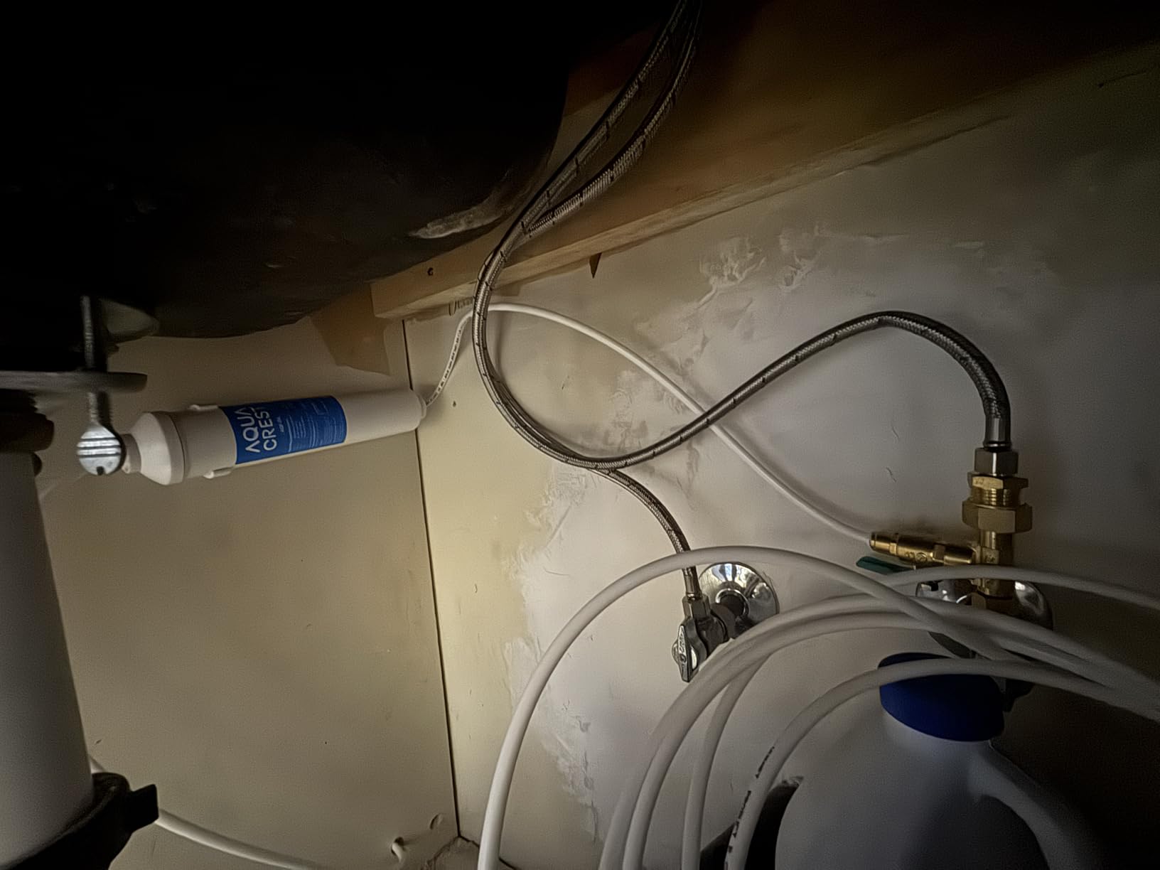 AQUA CREST 5 Years Capacity -Inline Water Filter for Refrigerator with 1/4-Inch Direct Connect Fittings, Idea for Ice Maker, RV, Refrigerator, RO System, In Line Water Line Filter, Reduces PFAS/PFOA Customer Review AQUA CREST 5 Years Capacity -Inline Water Filter for Refrigerator with 1/4-Inch Direct Connect Fittings, Idea for Ice Maker, RV, Refrigerator, RO System, In Line Water Line Filter, Reduces PFAS/PFOA - Customer Photo 2
