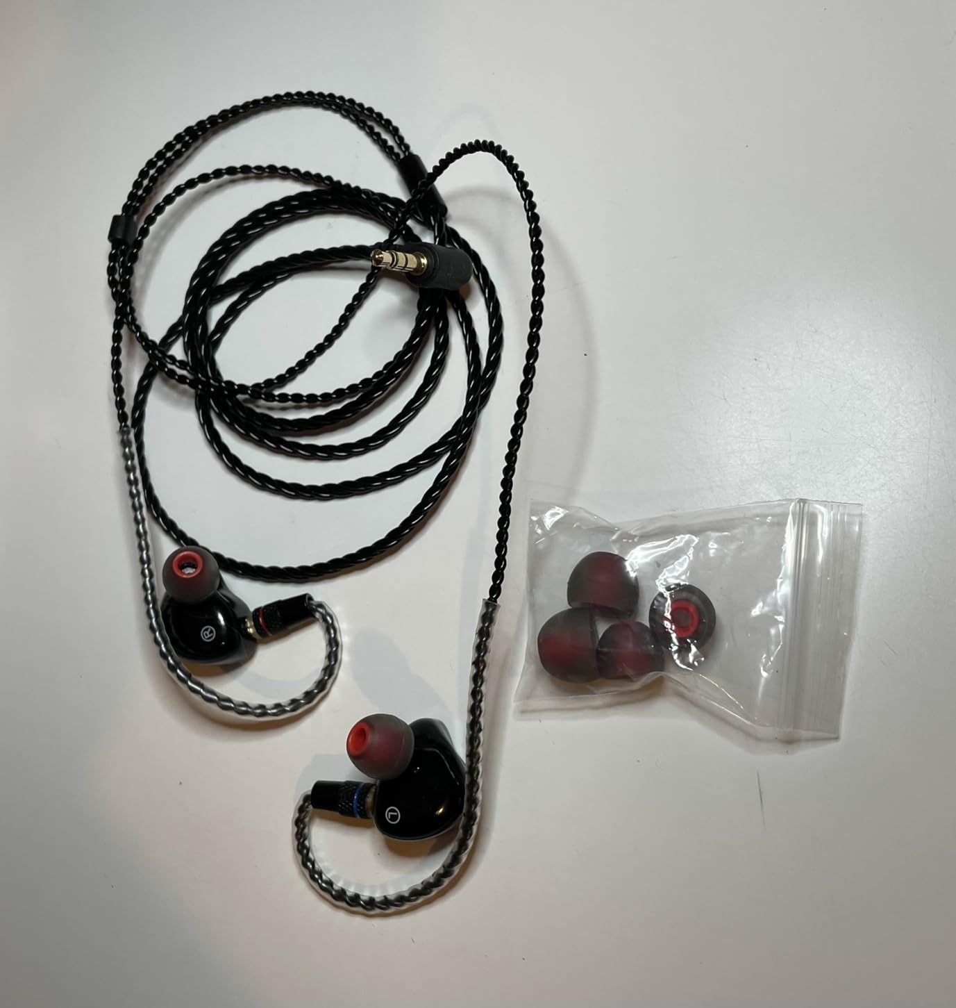 in Ear Monitor Headphones, HiFi Stereo IEM Earphones, Dynamic Dual Driver Wired Earbuds with Detachable Cable, Noise Canceling Headset for Singers Musicians Drummers Audiophile (Wood Grain) - Customer Photo 1