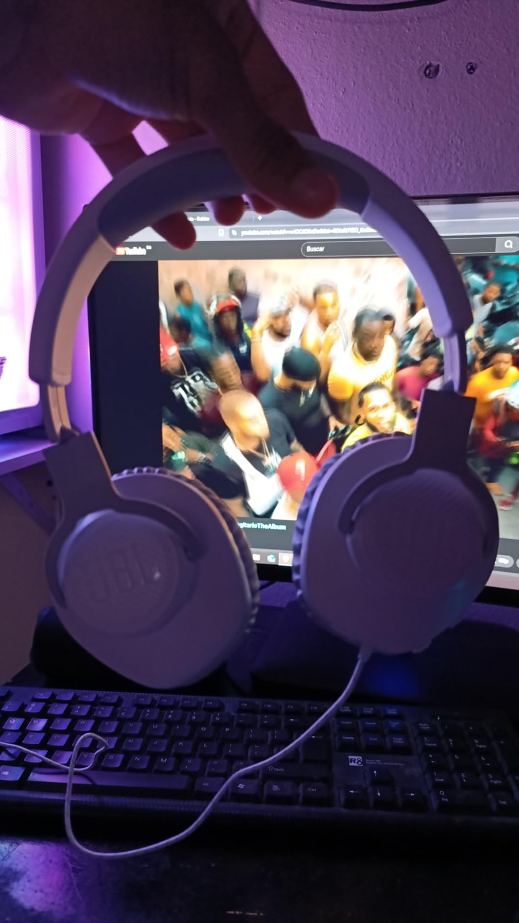 JBL Quantum 100 - Wired Over-Ear Gaming Headphones - Black, Large Customer Review JBL Quantum 100 - Wired Over-Ear Gaming Headphones - Black, Large - Customer Photo 2