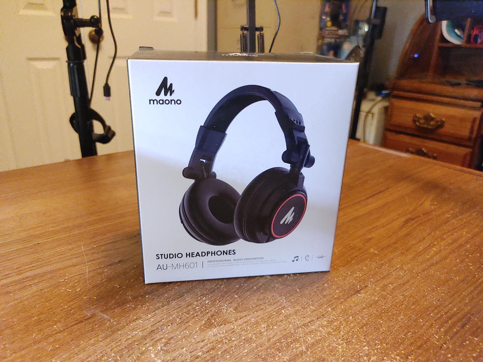 MAONO MH601 Professional Studio Monitor Headphones, Wired Closed Back Over Ear DJ Headset with 50mm Drivers and 1/4 inch to 3.5mm Jack for Guitar Amp Recording Mixing Piano Music Production Podcast Customer Review MAONO MH601 Professional Studio Monitor Headphones, Wired Closed Back Over Ear DJ Headset with 50mm Drivers and 1/4 inch to 3.5mm Jack for Guitar Amp Recording Mixing Piano Music Production Podcast - Customer Photo 2
