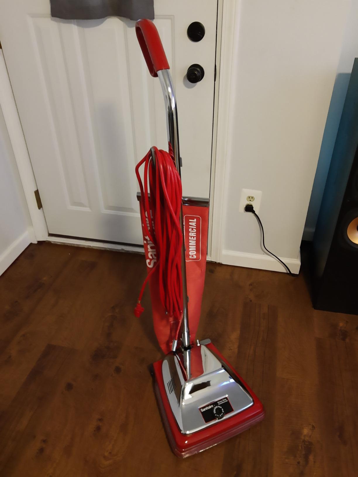 Sanitaire Tradition Upright Bagged Commercial Vacuum, SC886G 8.5 Sanitaire Tradition Upright Bagged Commercial Vacuum, SC886G 8.5