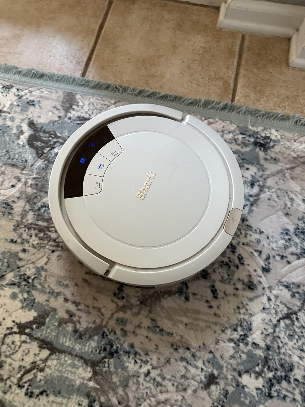 Shark AV752 ION Robot Vacuum, Tri-Brush System, Wifi Connected, 120 Min Runtime, Works with Alexa, Multi Surface Cleaning, White Customer Review Shark AV752 ION Robot Vacuum, Tri-Brush System, Wifi Connected, 120 Min Runtime, Works with Alexa, Multi Surface Cleaning, White - Customer Photo 1