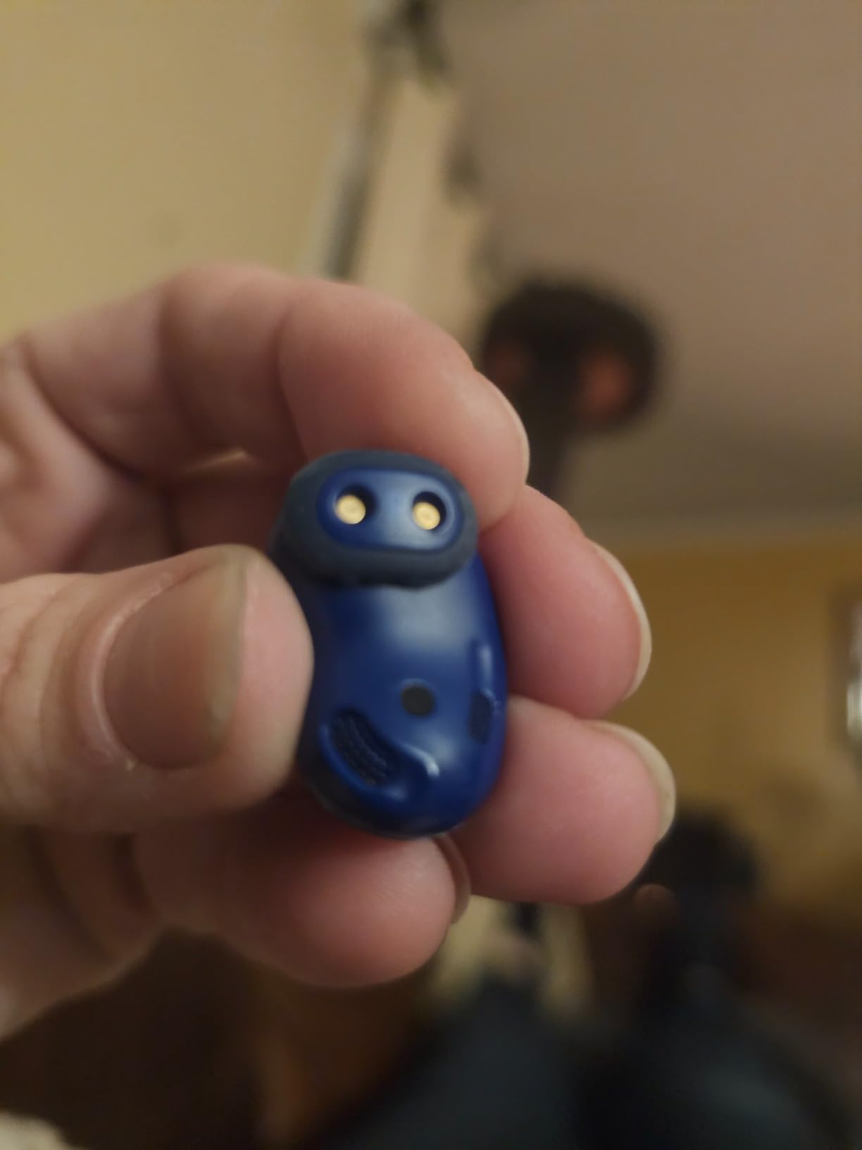 Samsung Galaxy Buds Live, Wireless Earbuds w/Active Noise Cancelling, Mystic Black, International Version Customer Review Samsung Galaxy Buds Live, Wireless Earbuds w/Active Noise Cancelling, Mystic Black, International Version - Customer Photo 2
