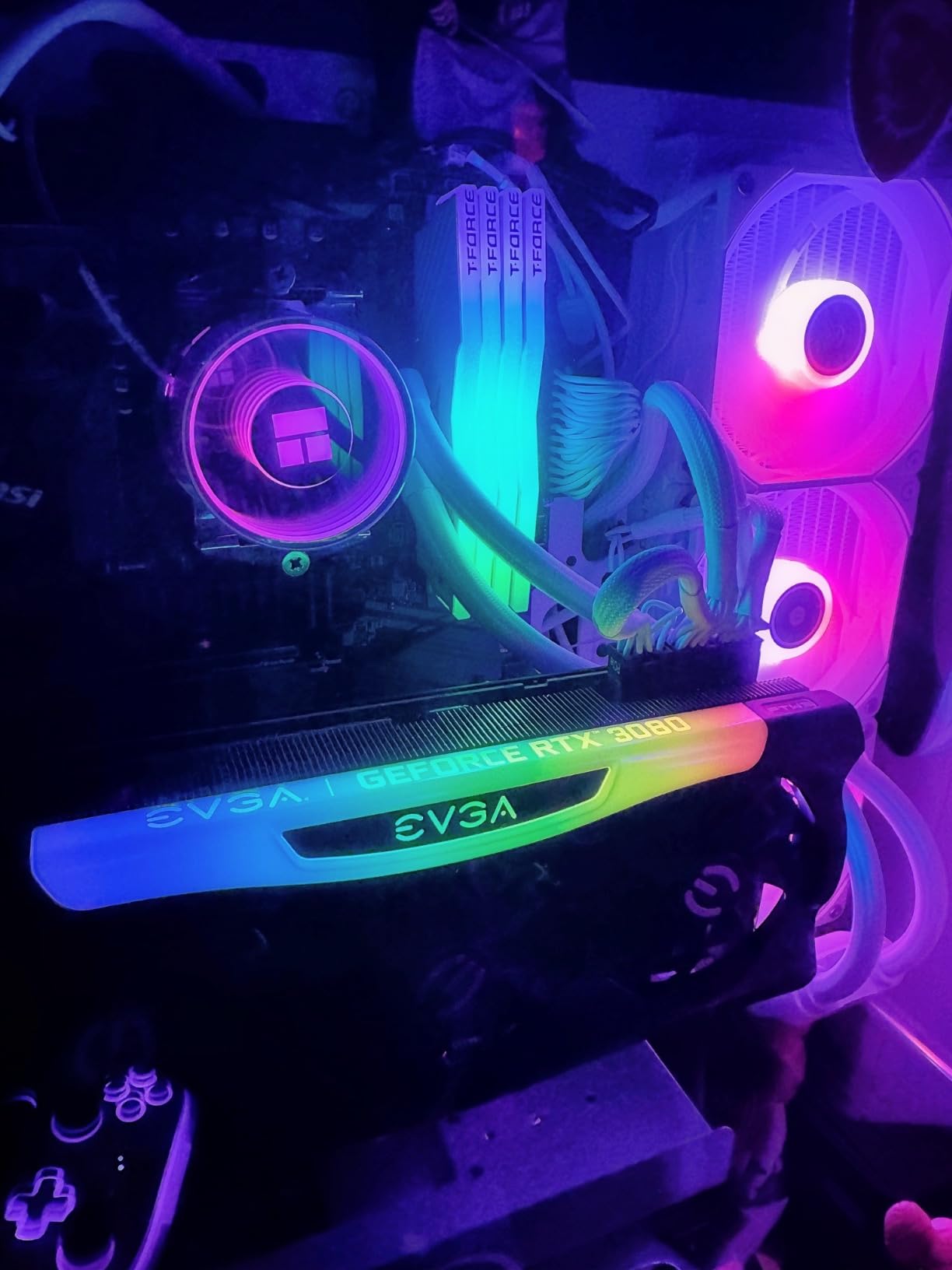 EVGA 10G-P5-3897-KR GeForce RTX 3080 FTW3 ULTRA GAMING, 10GB GDDR6X, iCX3 Technology, ARGB LED, Metal Backplate Customer Review EVGA 10G-P5-3897-KR GeForce RTX 3080 FTW3 ULTRA GAMING, 10GB GDDR6X, iCX3 Technology, ARGB LED, Metal Backplate - Customer Photo 1