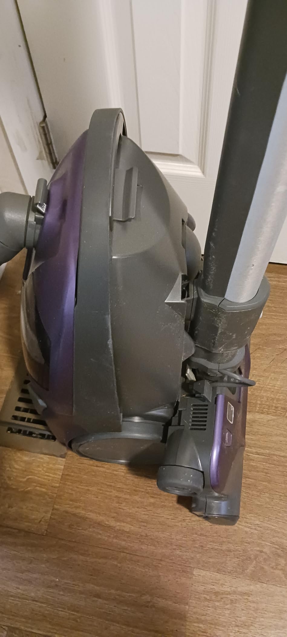 Kenmore 600 Series Pet Friendly Lightweight Bagged Canister Vacuum with Pet PowerMate, Pop-N-Go Brush, 2 Motors, HEPA Filter, Aluminum Telescoping Wand, Retractable Cord and 4 Cleaning Tools, Purple customer photo 2