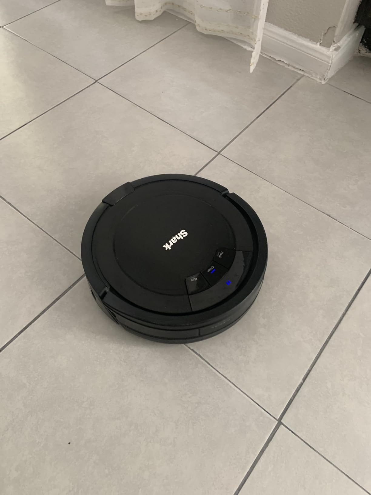 Shark AV753 ION Robotic Vacuum, Wi-Fi Connected, 120min Runtime, Compatible with Alexa, Multi-Surface Cleaning, Gray (Renewed) Customer Review Shark AV753 ION Robotic Vacuum, Wi-Fi Connected, 120min Runtime, Compatible with Alexa, Multi-Surface Cleaning, Gray (Renewed) - Customer Photo 2