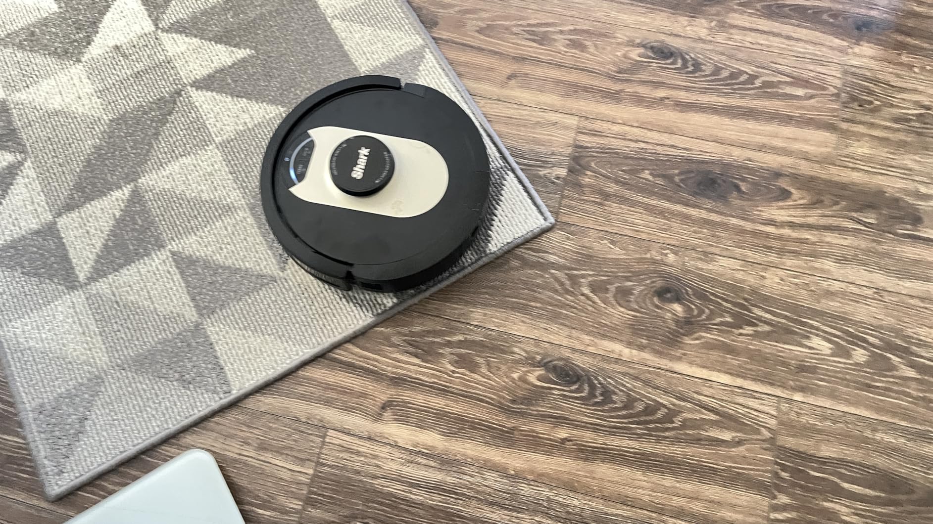 Shark AV2501AE AI Robot Vacuum with XL HEPA Self-Empty Base, Bagless, 60-Day Capacity, LIDAR Navigation, Perfect for Pet Hair, Compatible with Alexa, Wi-Fi Connected, Carpet & Hard Floor, Black Customer Review Shark AV2501AE AI Robot Vacuum with XL HEPA Self-Empty Base, Bagless, 60-Day Capacity, LIDAR Navigation, Perfect for Pet Hair, Compatible with Alexa, Wi-Fi Connected, Carpet & Hard Floor, Black - Customer Photo 2
