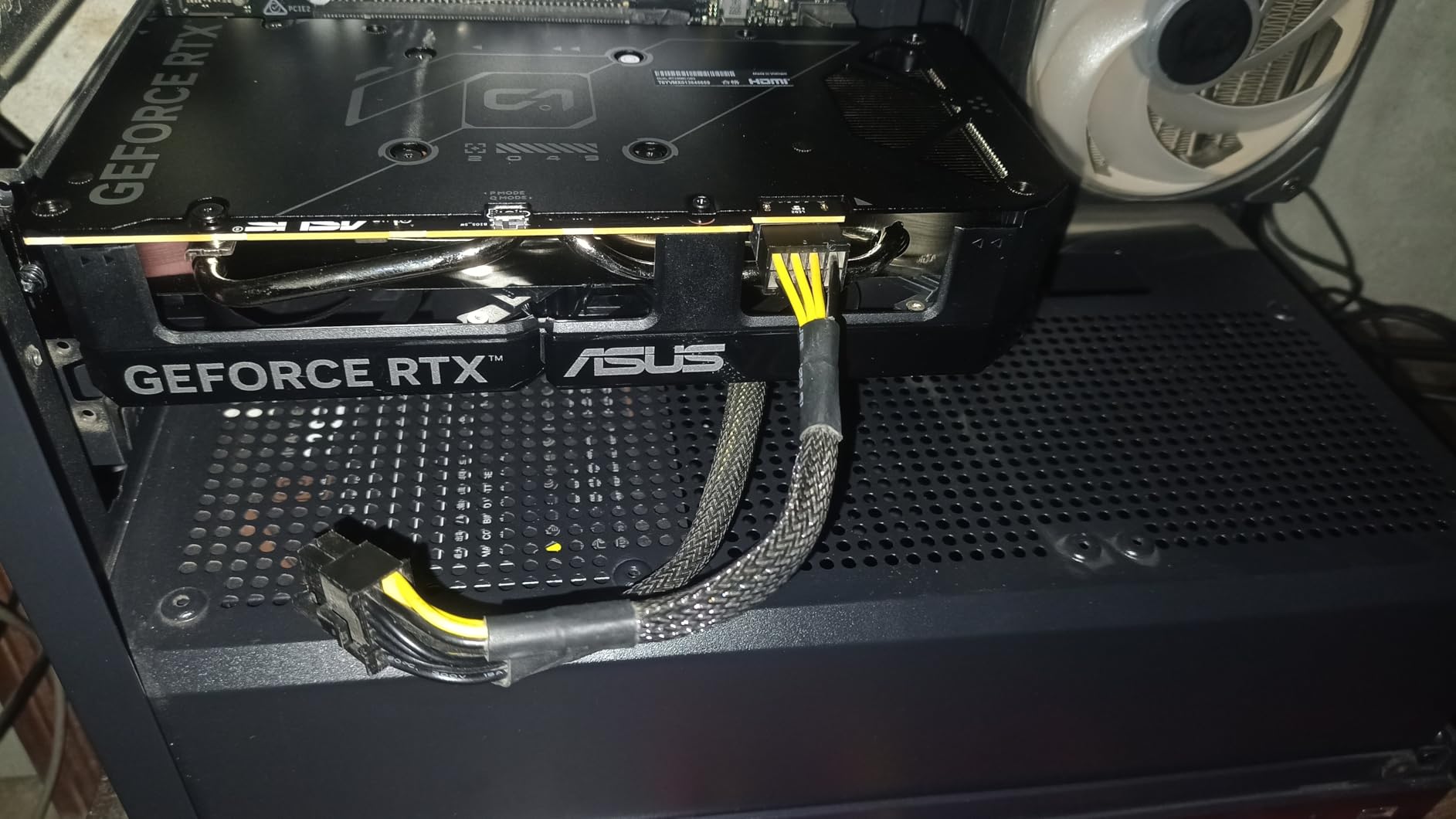 ASUS Dual NVIDIA GeForce RTX 3060 V2 OC Edition 12GB GDDR6 Gaming Graphics Card (PCIe 4.0, 12GB GDDR6 Memory, HDMI 2.1, DisplayPort 1.4a, 2-Slot, Axial-tech Fan Design, 0dB Technology) Customer Review ASUS Dual NVIDIA GeForce RTX 3060 V2 OC Edition 12GB GDDR6 Gaming Graphics Card (PCIe 4.0, 12GB GDDR6 Memory, HDMI 2.1, DisplayPort 1.4a, 2-Slot, Axial-tech Fan Design, 0dB Technology) - Customer Photo 2