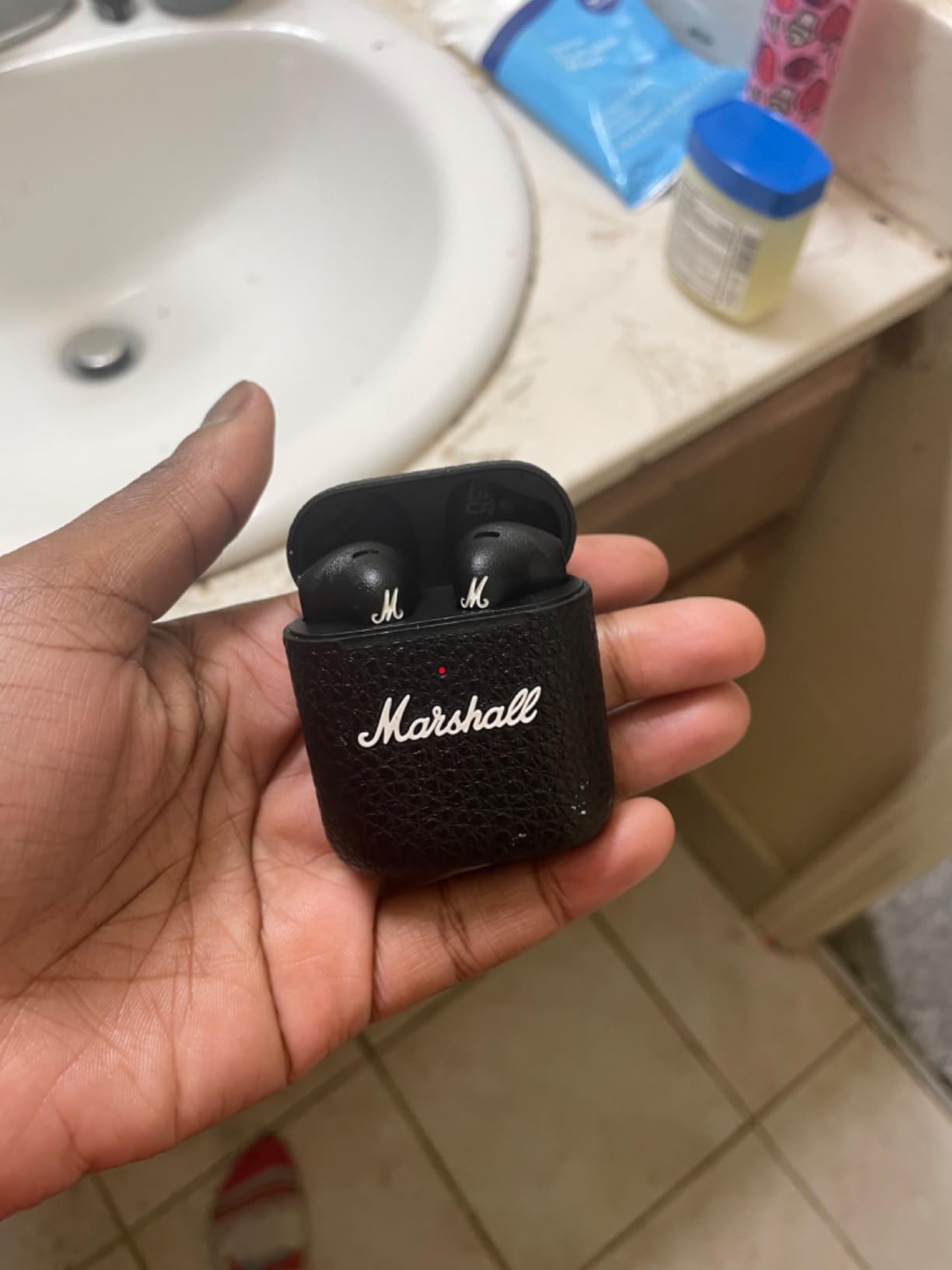Marshall Minor III True Wireless In-Ear Headphones, Black customer photo 1