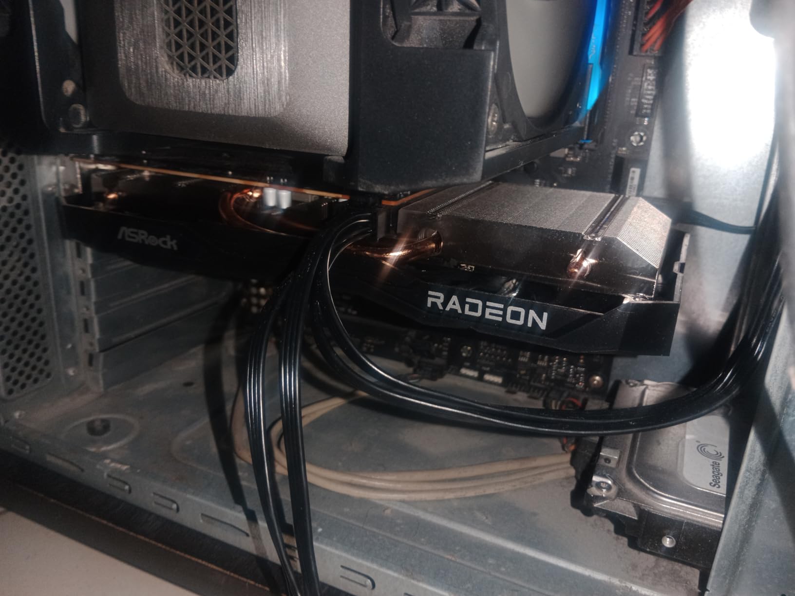 ASRock AMD Radeon RX 6600 Challenger D 8GB GDDR6 DisplayPort 14Gbps HDMI 0dB Silent Cooling 128-bit 7680 x 4320 Dual Fan Graphics Card PCI Express 4.0 x8 8-pin Customer Review ASRock AMD Radeon RX 6600 Challenger D 8GB GDDR6 DisplayPort 14Gbps HDMI 0dB Silent Cooling 128-bit 7680 x 4320 Dual Fan Graphics Card PCI Express 4.0 x8 8-pin - Customer Photo 1