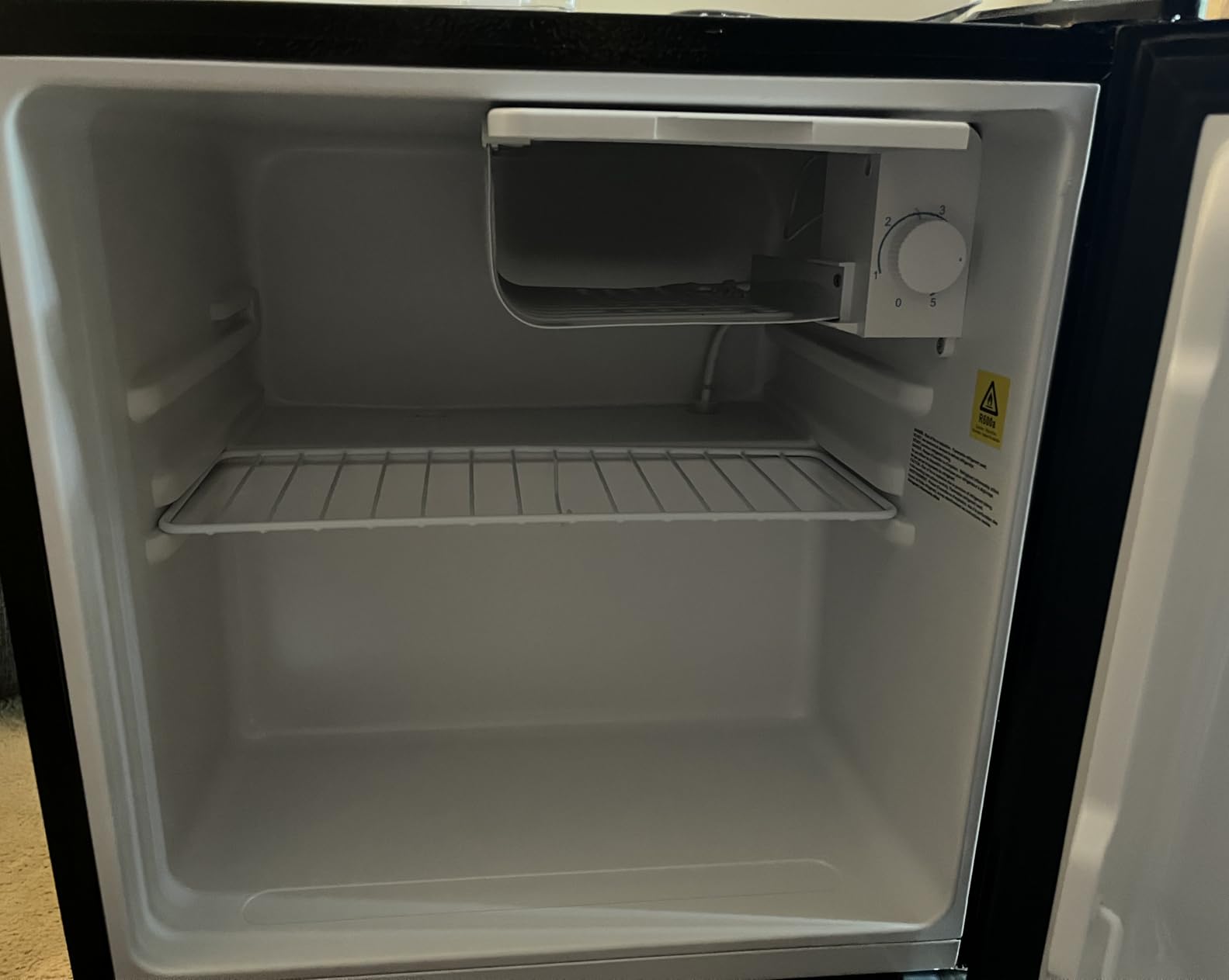Upstreman 1.7 Cu.ft Mini Fridge with Freezer, Dorm Essentials, Adjustable Thermostat, Energy Saving, Low Noise, Single Door Compact Refrigerator for Dorm, Office, Bedroom, Black-FR17 Customer Review Upstreman 1.7 Cu.ft Mini Fridge with Freezer, Dorm Essentials, Adjustable Thermostat, Energy Saving, Low Noise, Single Door Compact Refrigerator for Dorm, Office, Bedroom, Black-FR17 - Customer Photo 2