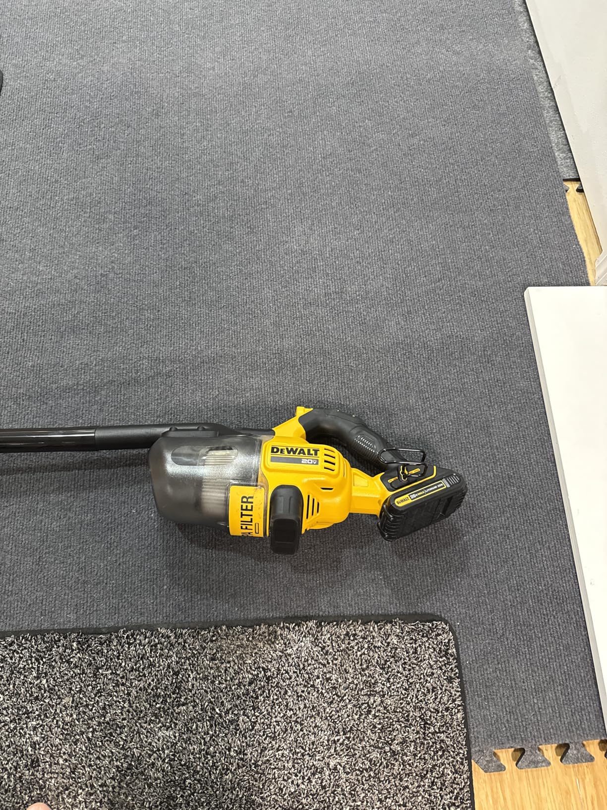 DEWALT 20V Vacuum, Cordless Handheld Vacuum, HEPA, Battery Not Included (DCV501HB) Customer Review DEWALT 20V Vacuum, Cordless Handheld Vacuum, HEPA, Battery Not Included (DCV501HB) - Customer Photo 2