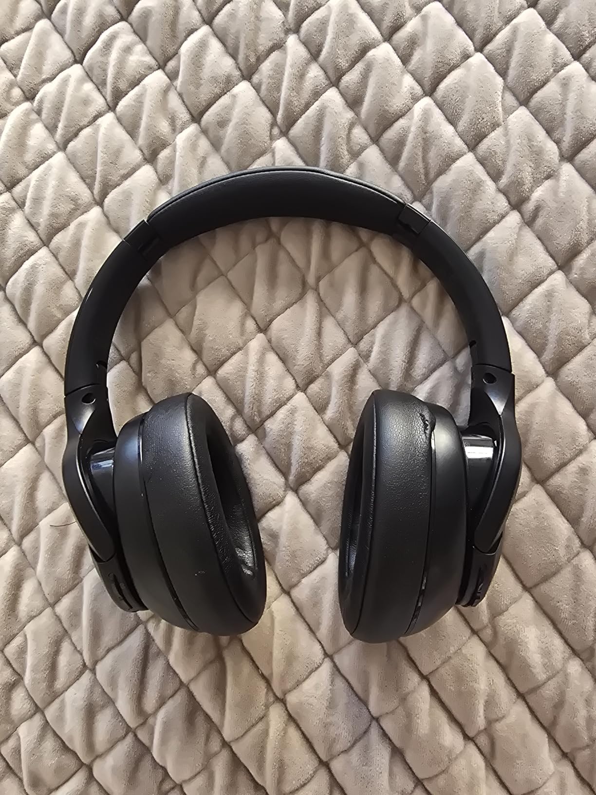 DOQAUS Over Ear Bluetooth Headphones Wireless, 90H Playtime, BT 5.4, 9 EQ Modes, HiFi Deep Bass, Movie & Sleep Mode, White Noises w/App Control, Memory Foam Cups for Travel, Gym, Workout, PC, Phone Customer Review DOQAUS Over Ear Bluetooth Headphones Wireless, 90H Playtime, BT 5.4, 9 EQ Modes, HiFi Deep Bass, Movie & Sleep Mode, White Noises w/App Control, Memory Foam Cups for Travel, Gym, Workout, PC, Phone - Customer Photo 1