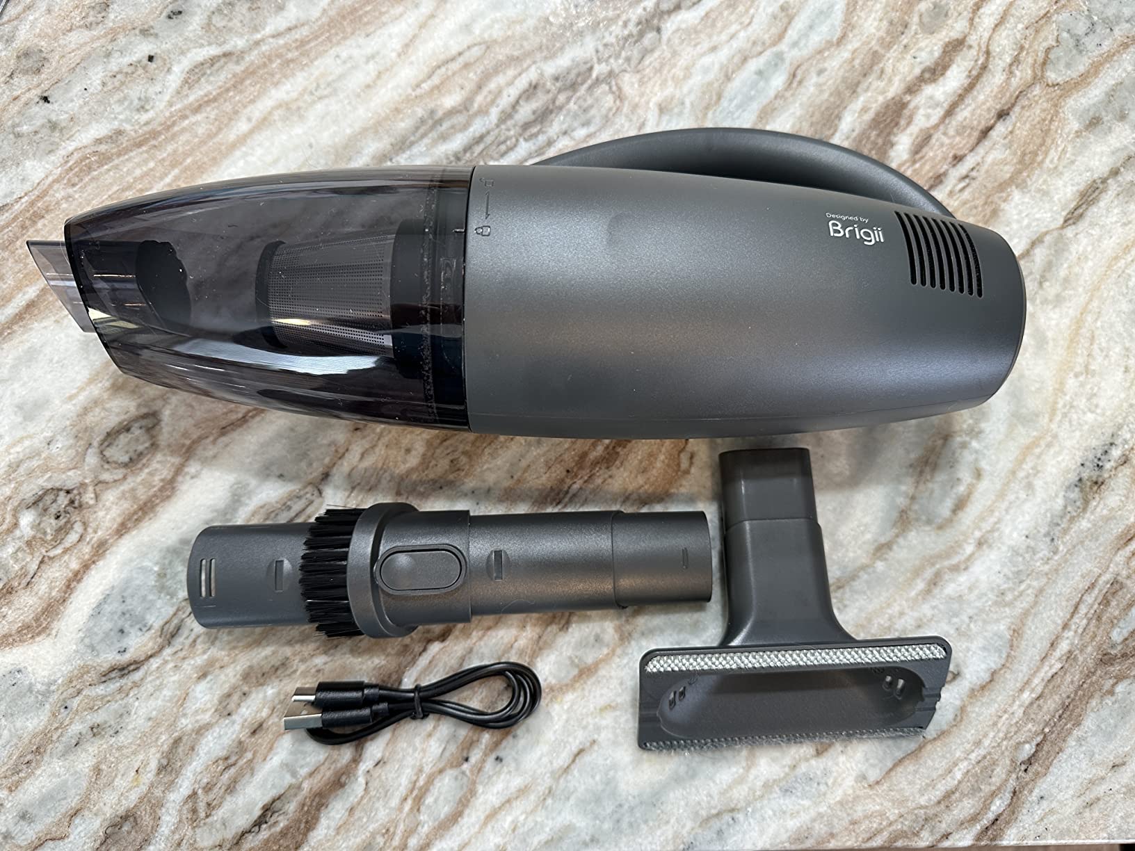Brigii Pet Hair Vacuum with Anti-Tangle Hair Tool, Cordless Stairs Vacuum, 12KPA/25AW Handheld Vacuum with BRUSHLESS DC Motor Customer Review Brigii Pet Hair Vacuum with Anti-Tangle Hair Tool, Cordless Stairs Vacuum, 12KPA/25AW Handheld Vacuum with BRUSHLESS DC Motor - Customer Photo 2