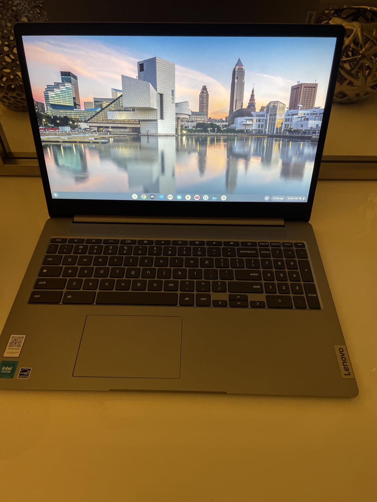 Lenovo IdeaPad 3i Chromebook, 15.6