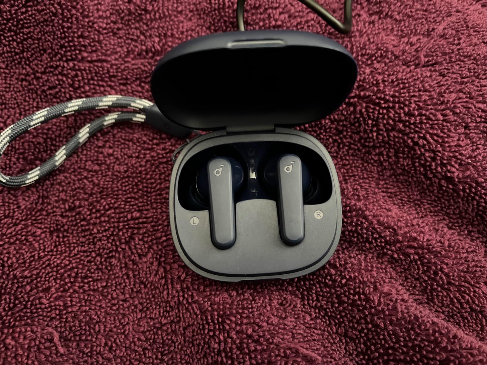 Soundcore by Anker P20i True Wireless Earbuds, 10mm Drivers with Big Bass, Bluetooth 5.3, 30H Long Playtime, Water-Resistant, 2 Mics for AI Clear Calls, 22 Preset EQs, Customization via App Customer Review Soundcore by Anker P20i True Wireless Earbuds, 10mm Drivers with Big Bass, Bluetooth 5.3, 30H Long Playtime, Water-Resistant, 2 Mics for AI Clear Calls, 22 Preset EQs, Customization via App - Customer Photo 1