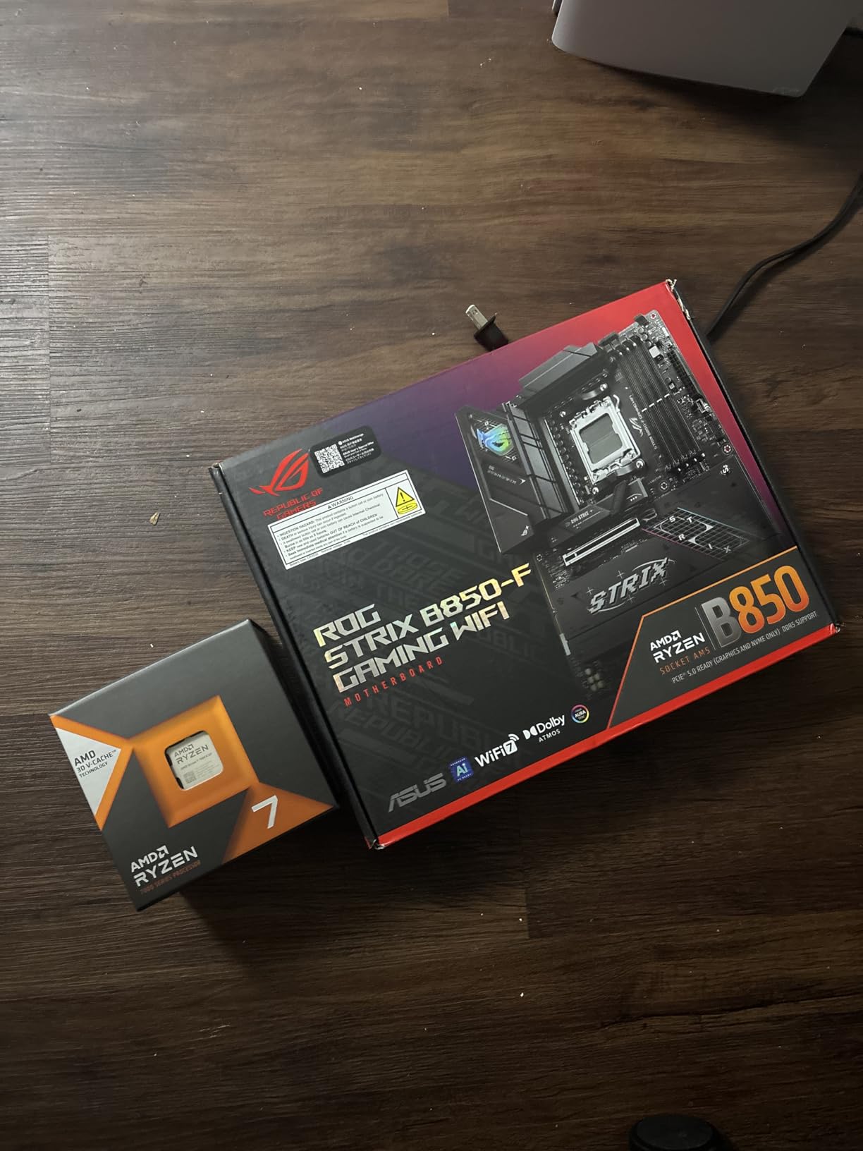 AMD Ryzen 7 7800X3D 8-Core, 16-Thread Desktop Processor Customer Review AMD Ryzen 7 7800X3D 8-Core, 16-Thread Desktop Processor - Customer Photo 3