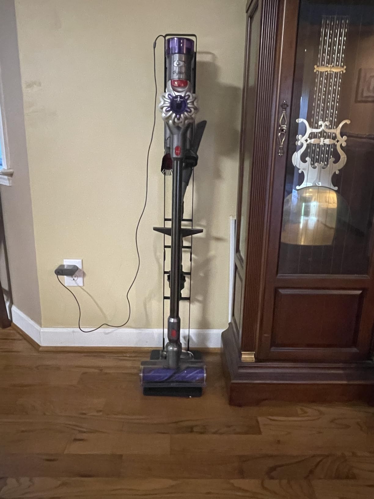 Dyson V8 Animal Extra Cordless Vacuum Cleaner, Silver/Purple Customer Review Dyson V8 Animal Extra Cordless Vacuum Cleaner, Silver/Purple - Customer Photo 1