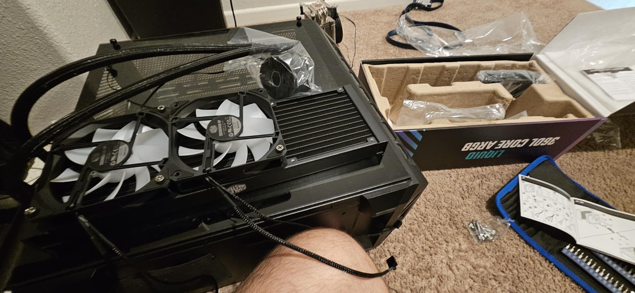 Cooler Master MasterLiquid 360L Core 360mm Close-Loop AIO Liquid Cooler, ARGB Sync, Gen S Coldplate Pump, 120mm PWM, CryoFuze 14W/mK, AMD Ryzen AM5/AM4, Intel LGA1700/1200 customer photo 1