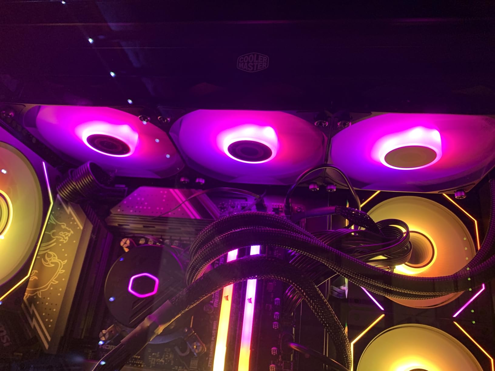 Cooler Master MasterLiquid 360L Core 360mm Close-Loop AIO Liquid Cooler, ARGB Sync, Gen S Coldplate Pump, 120mm PWM, CryoFuze 14W/mK, AMD Ryzen AM5/AM4, Intel LGA1700/1200 - Customer Photo 2