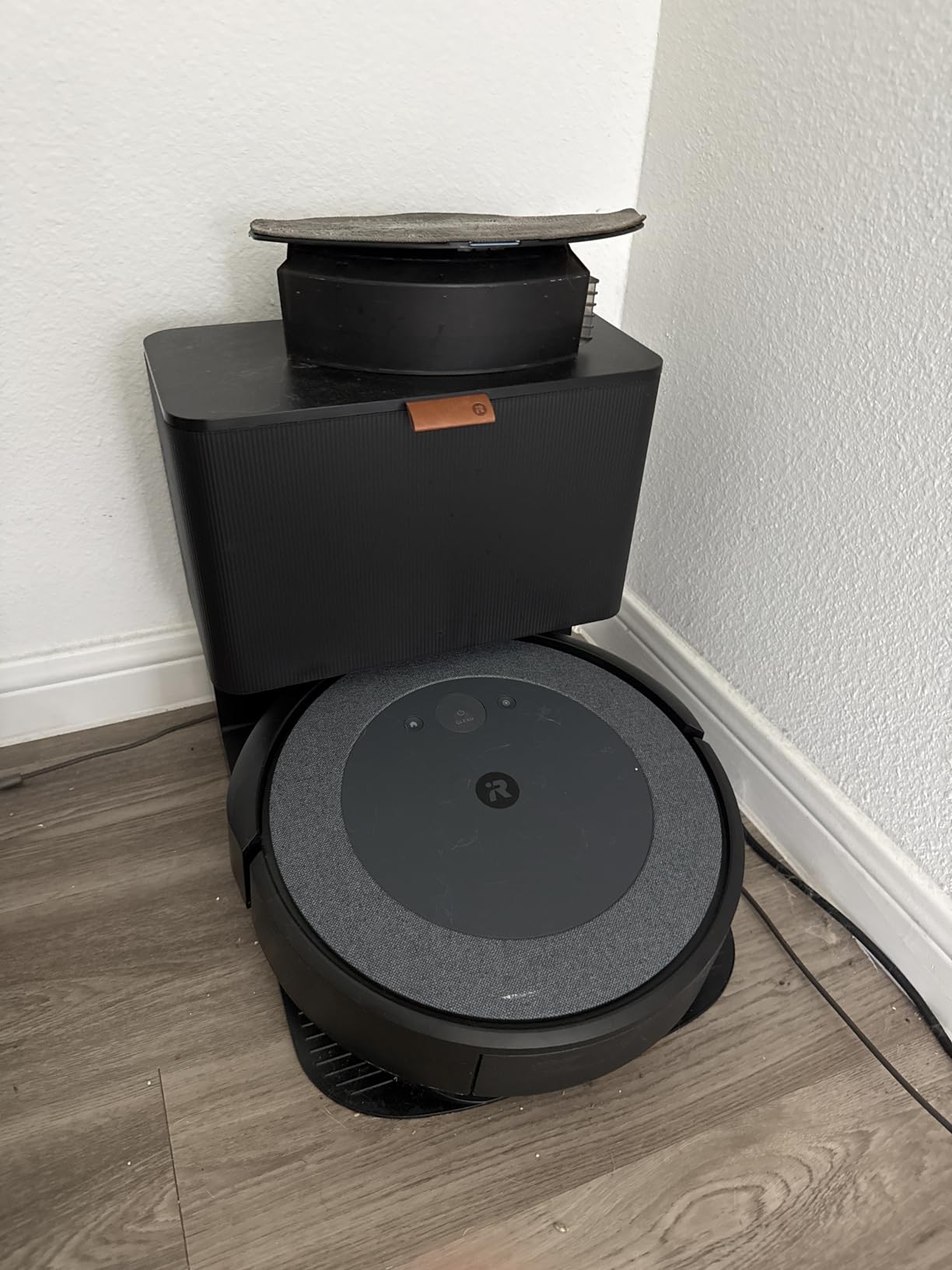 iRobot Roomba Combo i5+ Self-Emptying Robot Vacuum and Mop, Clean by Room with Smart Mapping, Empties Itself for Up to 60 Days, Works with Alexa, Personalized Cleaning OS - Customer Photo 1