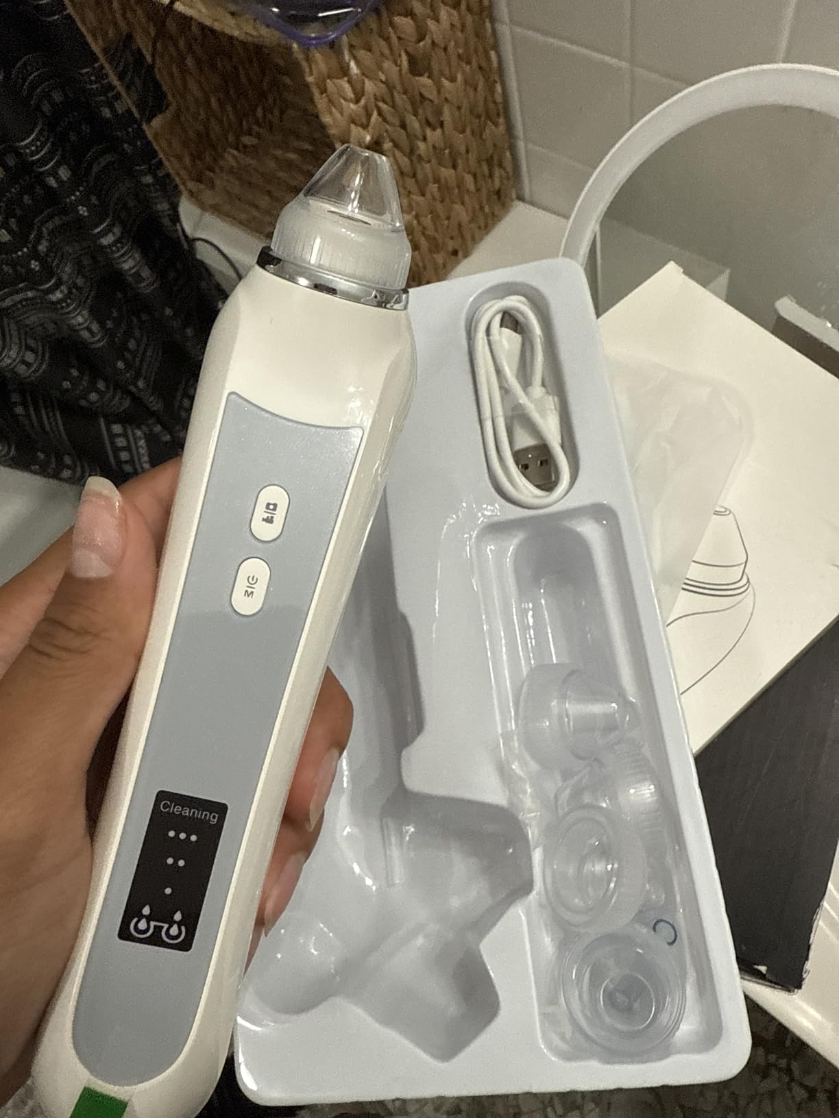 Blackhead Remover Vacuum, Black Head Remover for Face with Camera, Pore Vacuum for Men and Women, USB Interface Type Blackhead Remover Tools, 6 Suction Heads & 3 Adjustment Modes (Grey) customer photo 1