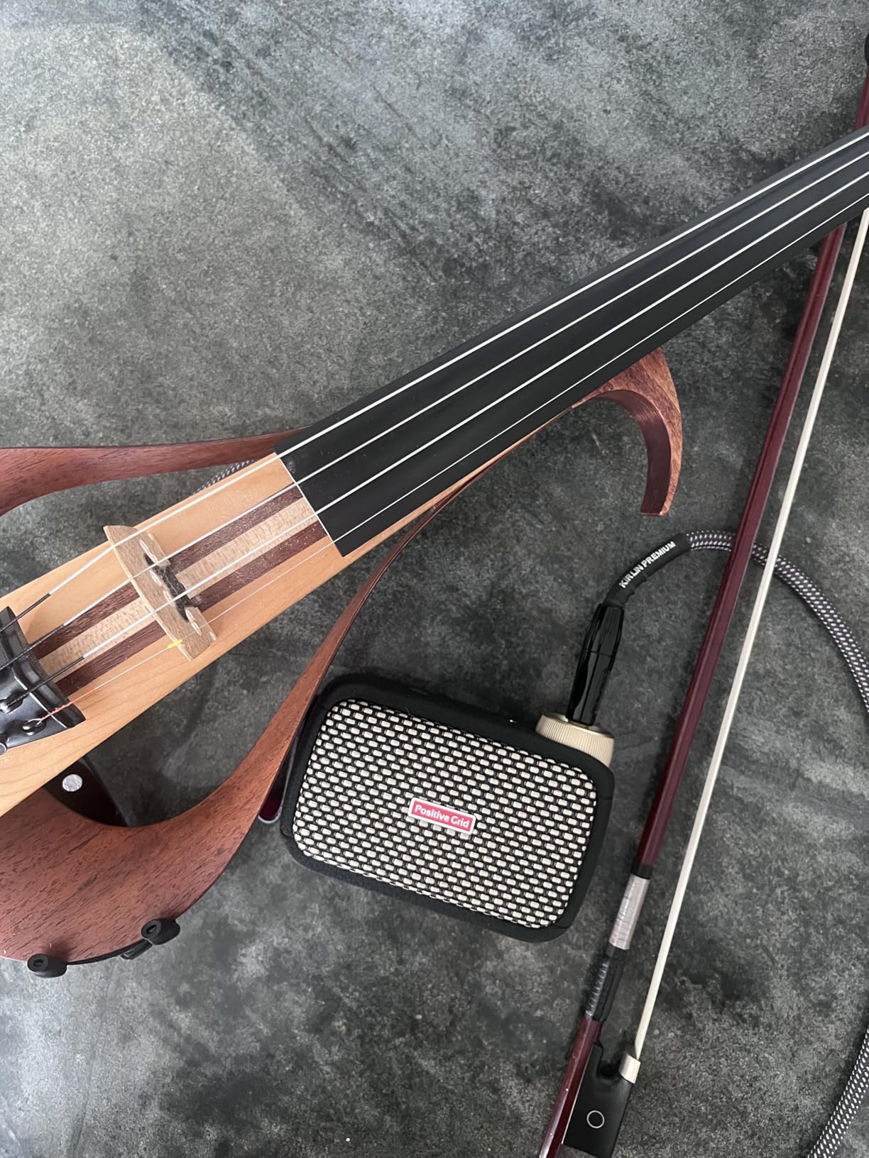 Positive Grid Spark GO 5W Ultra-Portable Smart Guitar Amp, Headphone Amp & Bluetooth Speaker with Smart App for Electric Guitar, Acoustic or Bass Customer Review Positive Grid Spark GO 5W Ultra-Portable Smart Guitar Amp, Headphone Amp & Bluetooth Speaker with Smart App for Electric Guitar, Acoustic or Bass - Customer Photo 1