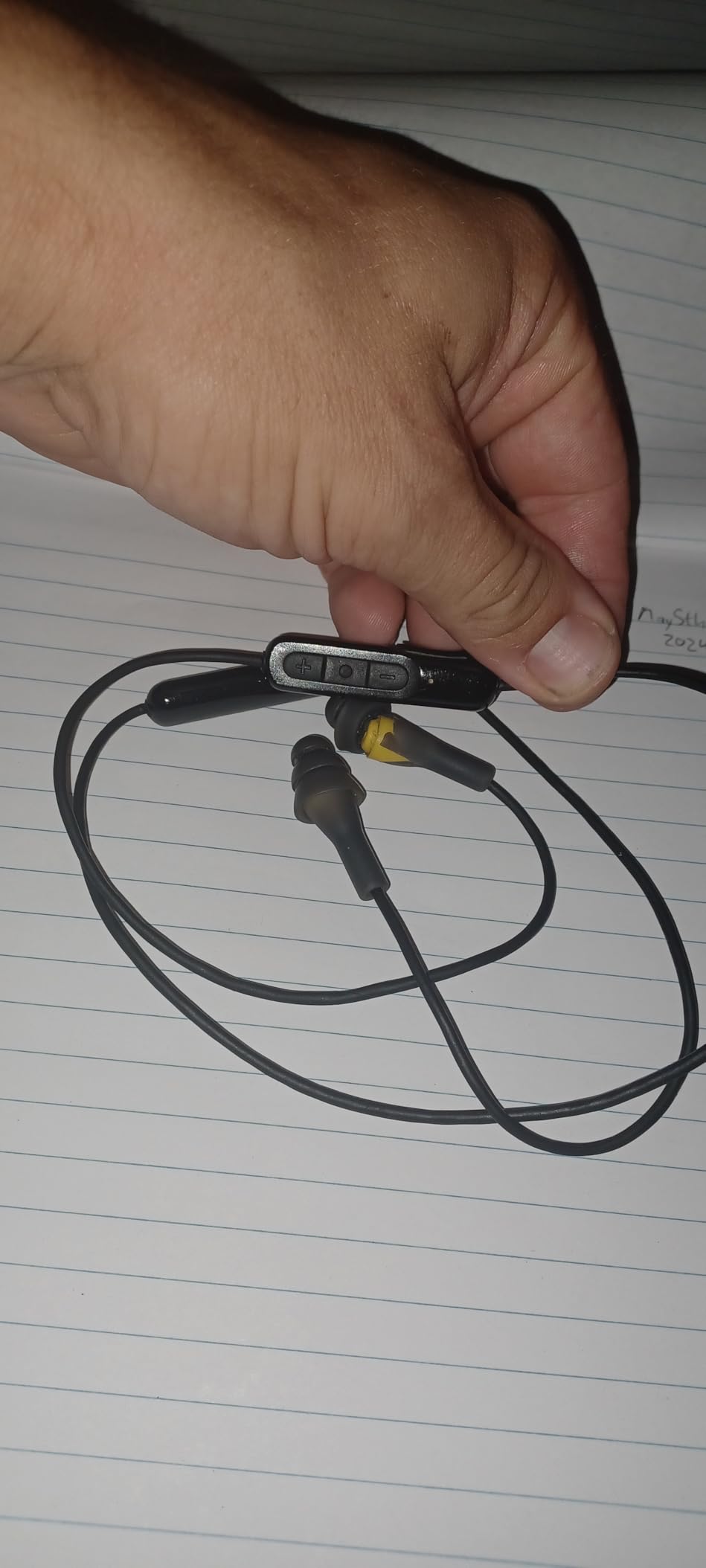 Elgin Ruckus Wireless Bluetooth Earplug Headphones, 25 dB NRR, Noise Canceling Mic, 12-Hour Battery, IP65 Sweatproof, Compliant with OSHA Hearing Safety Standards Customer Review Elgin Ruckus Wireless Bluetooth Earplug Headphones, 25 dB NRR, Noise Canceling Mic, 12-Hour Battery, IP65 Sweatproof, Compliant with OSHA Hearing Safety Standards - Customer Photo 1