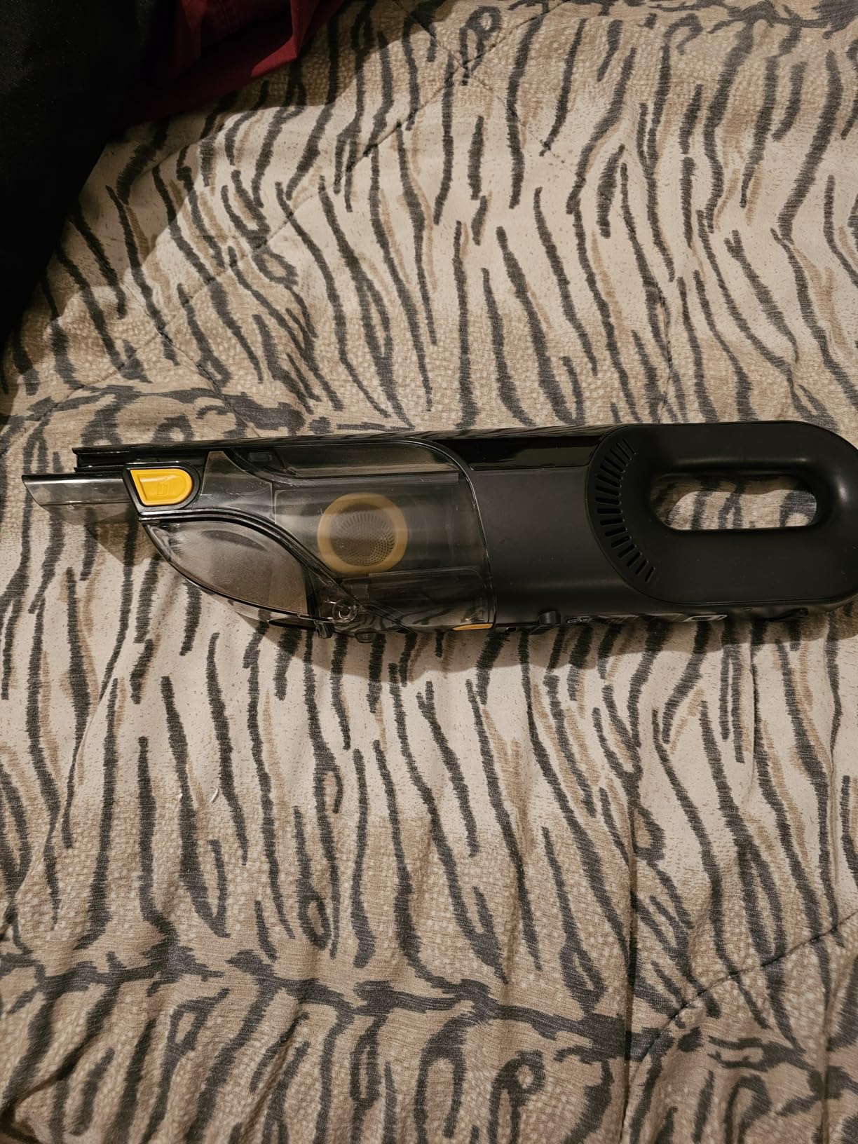 Shark Cyclone PET Handheld Vacuum | HyperVelocity Suction | Powerful Pet Hair, Home & Car Cleaning | USB Rechargable| Lightweight | Crevice Tool & Multi Surface Pet Tool | Navy Blue/Grey | CH701 customer photo 2