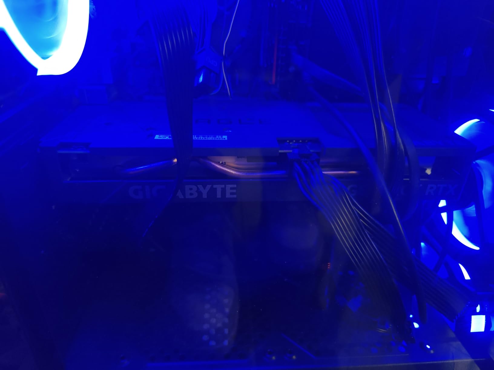 GIGABYTE NVIDIA GeForce RTX 4060 Eagle OC Graphics Card - 8GB GDDR6, 128-bit, PCI-E 4.0, 2505MHz Core Clock, 2X DP 1.4, 2X HDMI 2.1a, NVIDIA DLSS 3 - GV-N4060EAGLE OC-8GD Customer Review GIGABYTE NVIDIA GeForce RTX 4060 Eagle OC Graphics Card - 8GB GDDR6, 128-bit, PCI-E 4.0, 2505MHz Core Clock, 2X DP 1.4, 2X HDMI 2.1a, NVIDIA DLSS 3 - GV-N4060EAGLE OC-8GD - Customer Photo 1