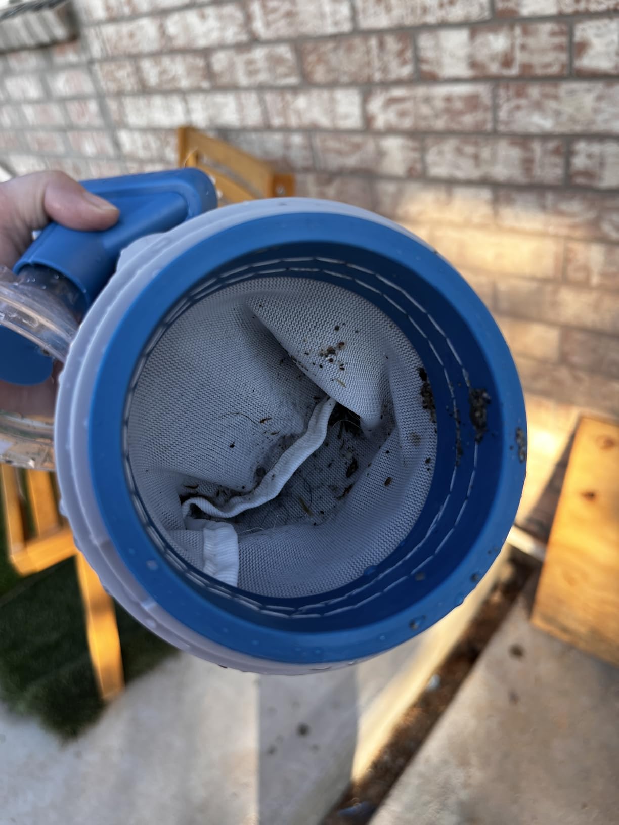 KOKIDO (2025) Rechargeable Handheld Pool Vacuum, Aluminum Pole and 2 Brush Heads, 10GPM flowrate Ideal for Pools up to 20ft, Cordless 60 mins Spot Cleaning, Above Ground Pool, Hot Tub & Spa XV110 - Customer Photo 1