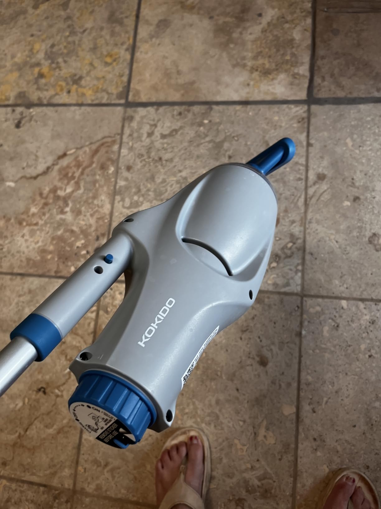 KOKIDO (2025) Rechargeable Handheld Pool Vacuum, Aluminum Pole and 2 Brush Heads, 10GPM flowrate Ideal for Pools up to 20ft, Cordless 60 mins Spot Cleaning, Above Ground Pool, Hot Tub & Spa XV110 Customer Review KOKIDO (2025) Rechargeable Handheld Pool Vacuum, Aluminum Pole and 2 Brush Heads, 10GPM flowrate Ideal for Pools up to 20ft, Cordless 60 mins Spot Cleaning, Above Ground Pool, Hot Tub & Spa XV110 - Customer Photo 2