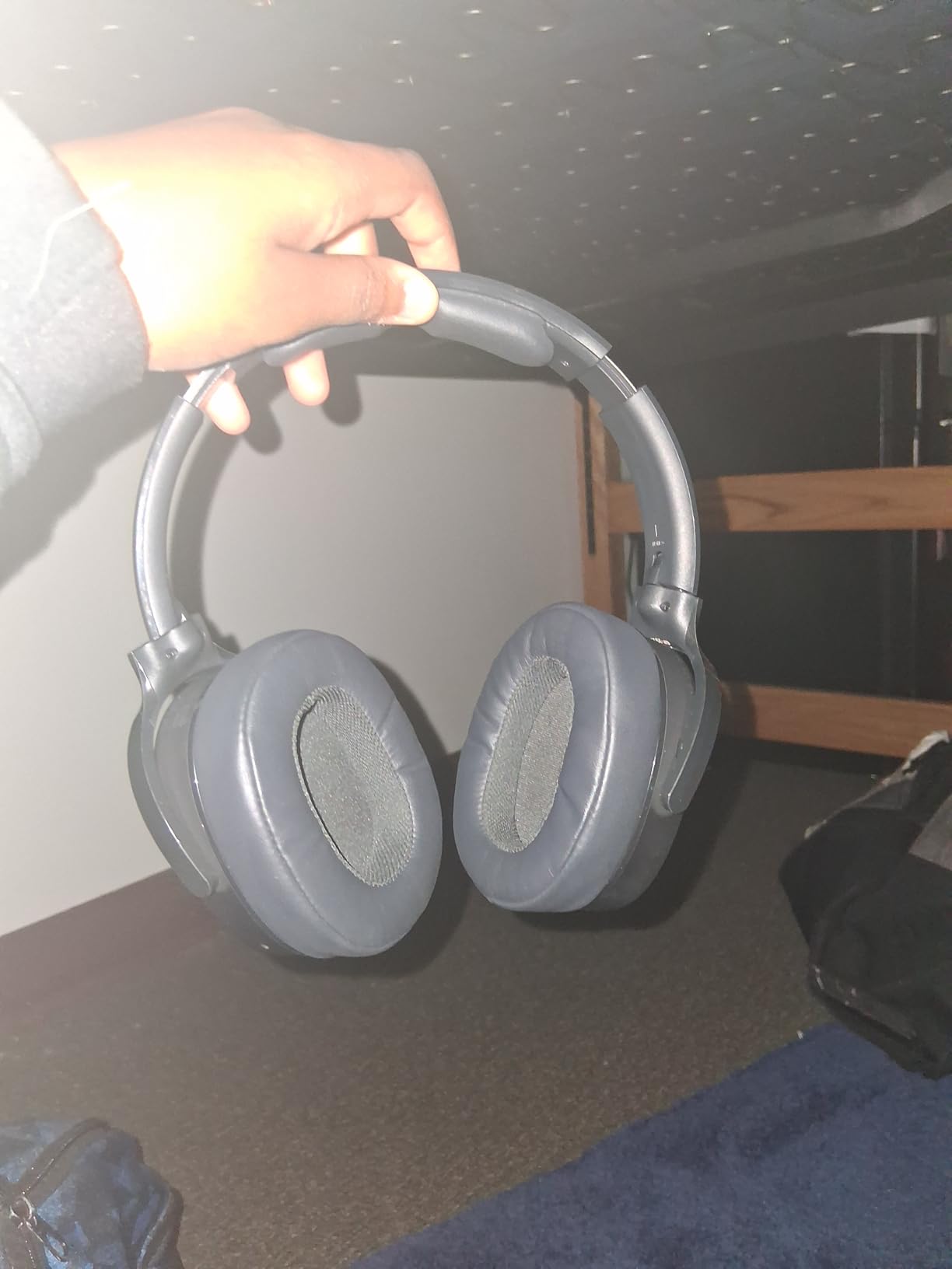 Skullcandy Hesh ANC Wireless Over-Ear Bluetooth Headphones with Extra USB-C Charging Cable, Active Noise Canceling, 22 Hrs Battery, Foldable Lightweight Design, Microphone iPhone Android - True Black Customer Review Skullcandy Hesh ANC Wireless Over-Ear Bluetooth Headphones with Extra USB-C Charging Cable, Active Noise Canceling, 22 Hrs Battery, Foldable Lightweight Design, Microphone iPhone Android - True Black - Customer Photo 1
