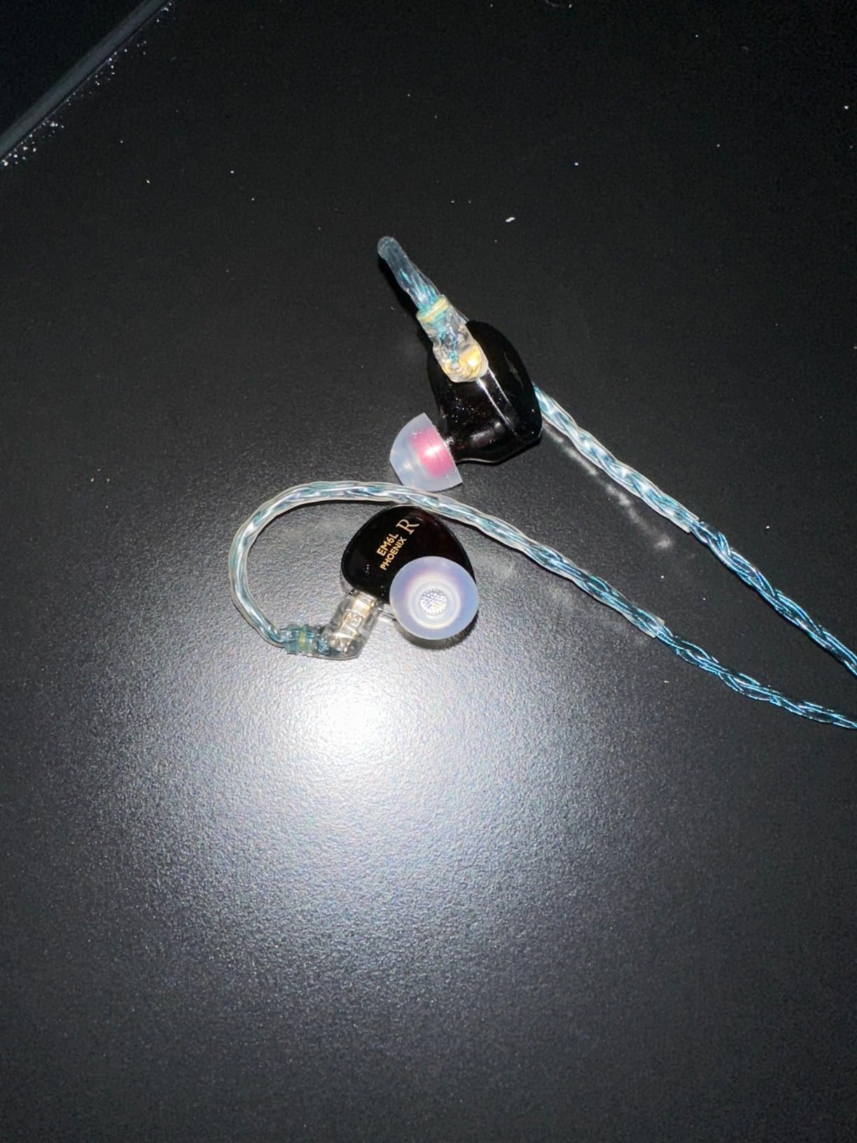 Linsoul SIMGOT EM6L 1DD + 4BA Hybrid Driver in-Ear Monitor, Gaming Earbud, HiFi IEM Earphone with 3D-Printed Resin Housing, Detachable OFC Silver-Plated Cable for Musician Audiophile Customer Review Linsoul SIMGOT EM6L 1DD + 4BA Hybrid Driver in-Ear Monitor, Gaming Earbud, HiFi IEM Earphone with 3D-Printed Resin Housing, Detachable OFC Silver-Plated Cable for Musician Audiophile - Customer Photo 1
