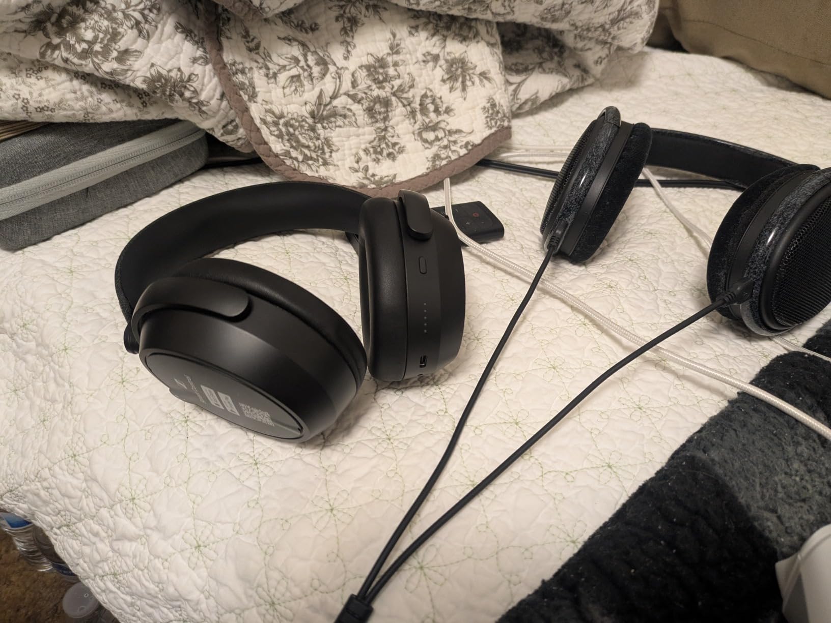 Sennheiser Consumer Audio Momentum 4 Wireless Headphones - Bluetooth Headset for Crystal-Clear Calls with Adaptive Noise Cancellation, 60h Battery Life, Lightweight Folding Design - Black/Copper Customer Review Sennheiser Consumer Audio Momentum 4 Wireless Headphones - Bluetooth Headset for Crystal-Clear Calls with Adaptive Noise Cancellation, 60h Battery Life, Lightweight Folding Design - Black/Copper - Customer Photo 2